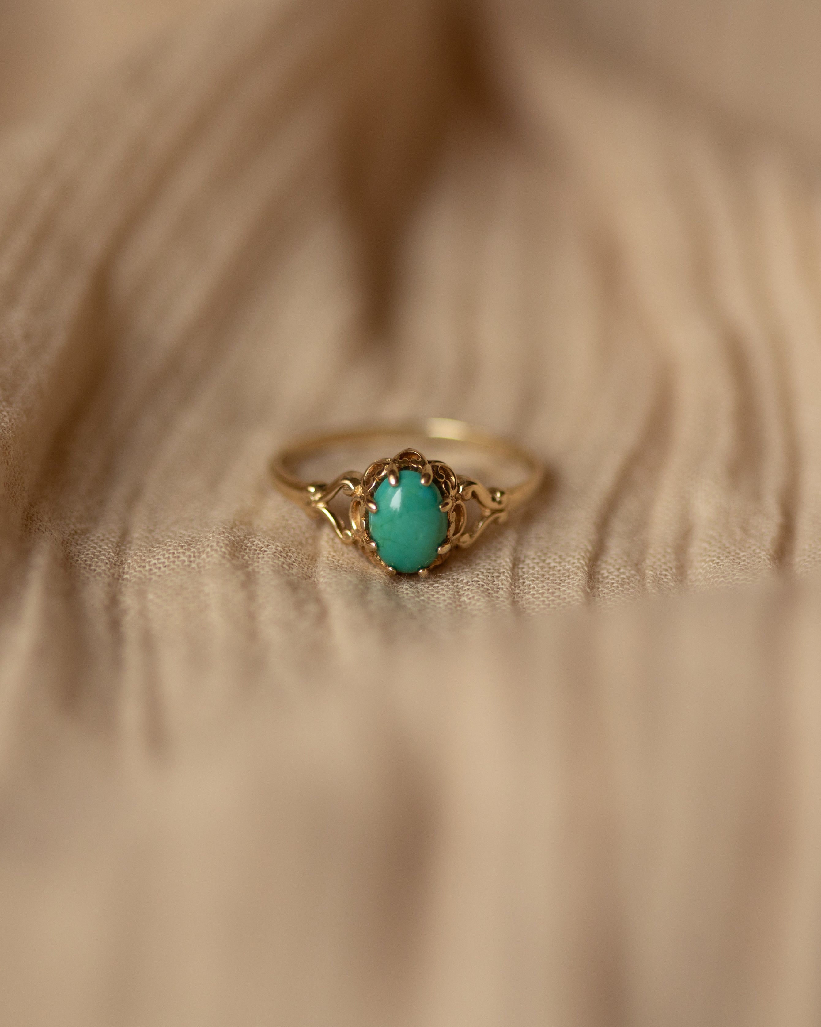 Image of Frieda 1983 Vintage 9ct Gold Turquoise Ring