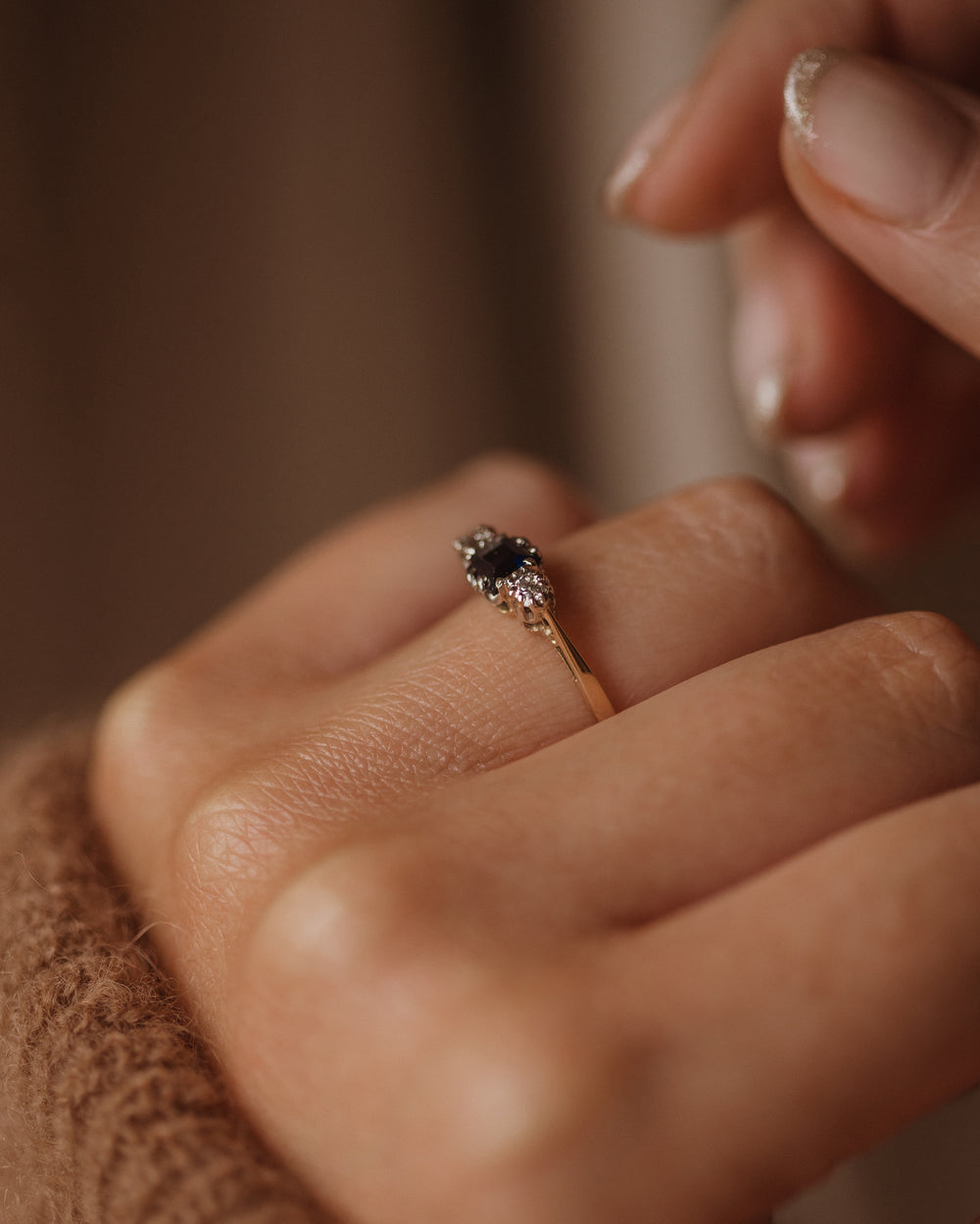 Ivy Vintage 18ct Gold Sapphire & Diamond Trilogy Ring