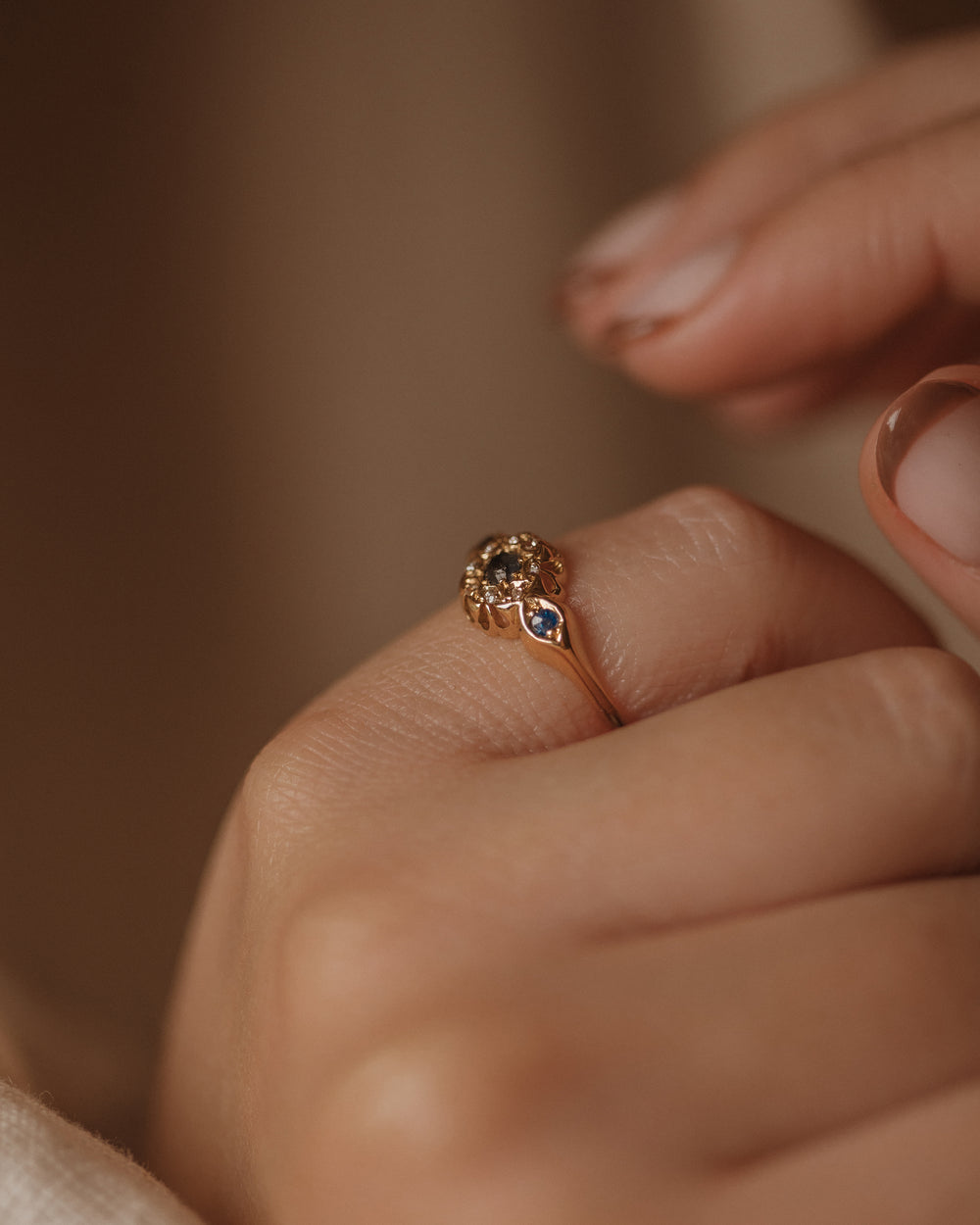 Julia 1918 Antique 18ct Gold Sapphire & Diamond Cluster Ring