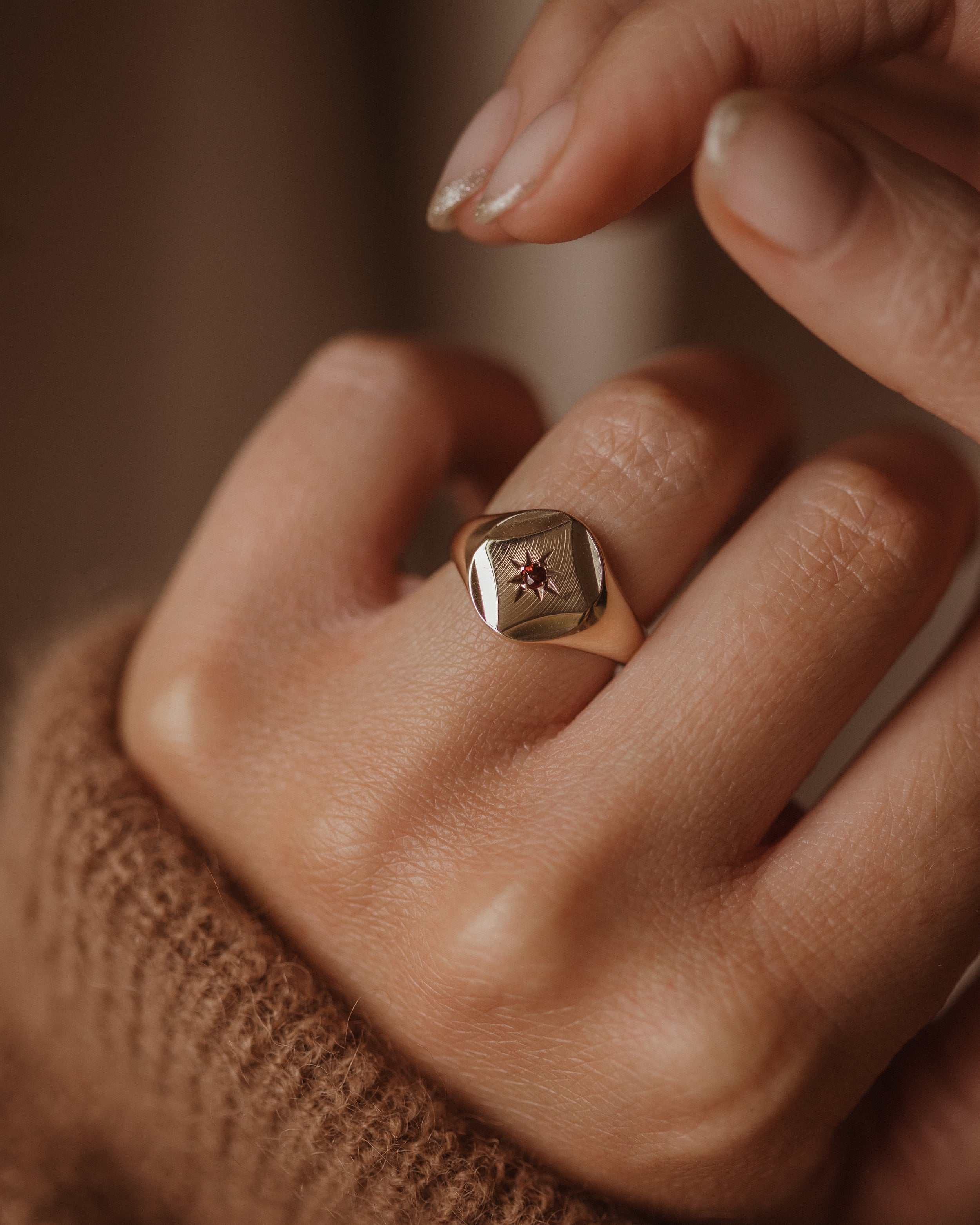 Image of Bonnie 1975 Vintage 9ct Gold Star Set Garnet Signet Ring