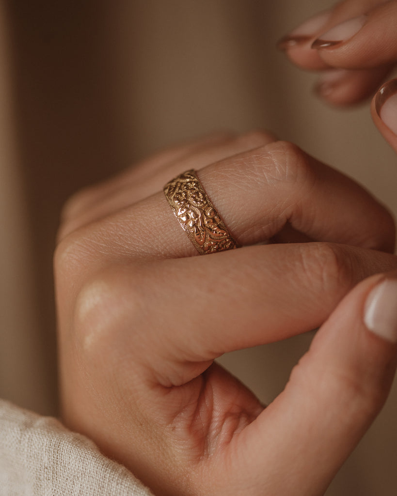 Rosemary 1895 Antique 9ct Gold Floral Band Ring