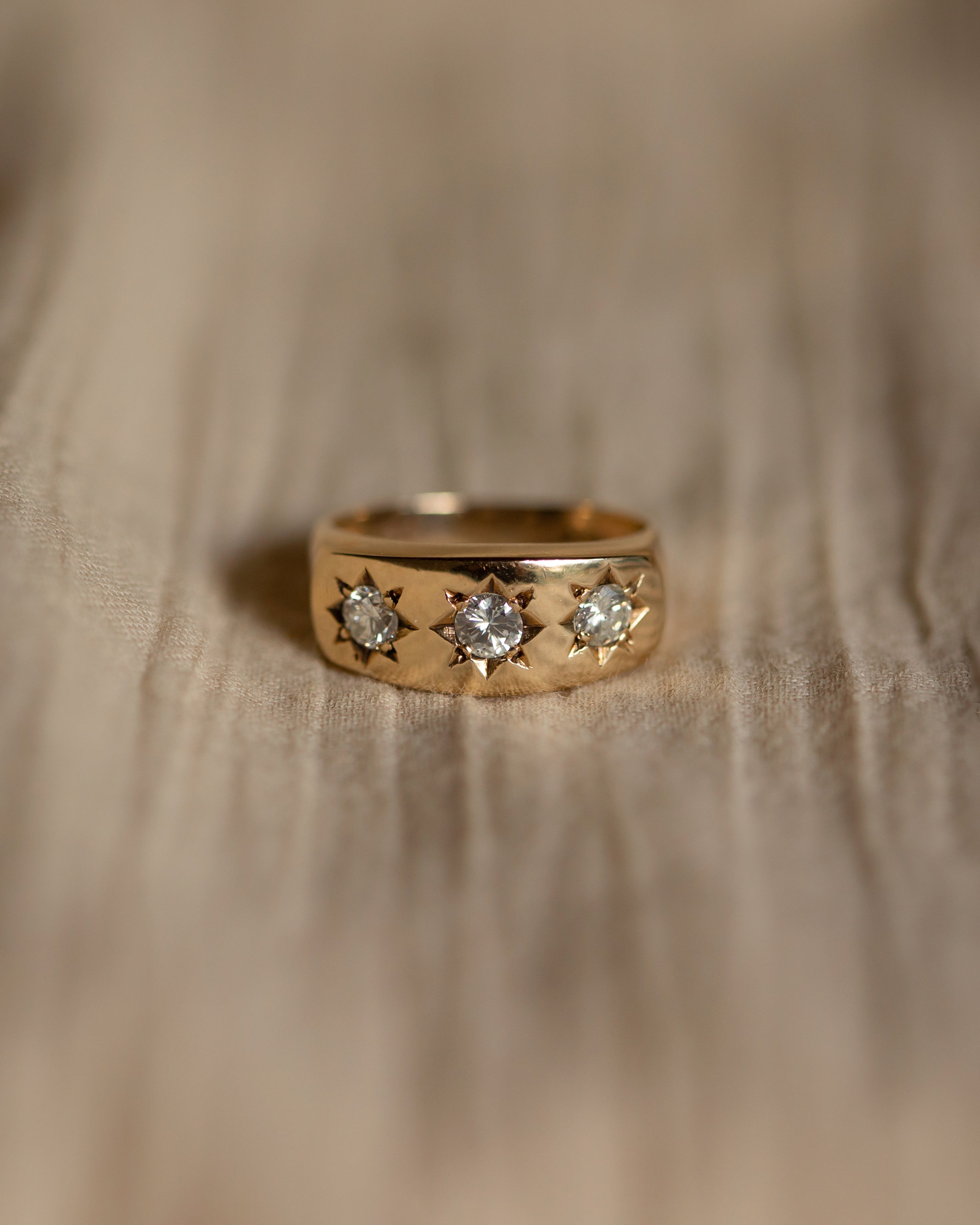 Millicent 1975 Vintage 9ct Gold Star Set Diamond Trilogy Ring