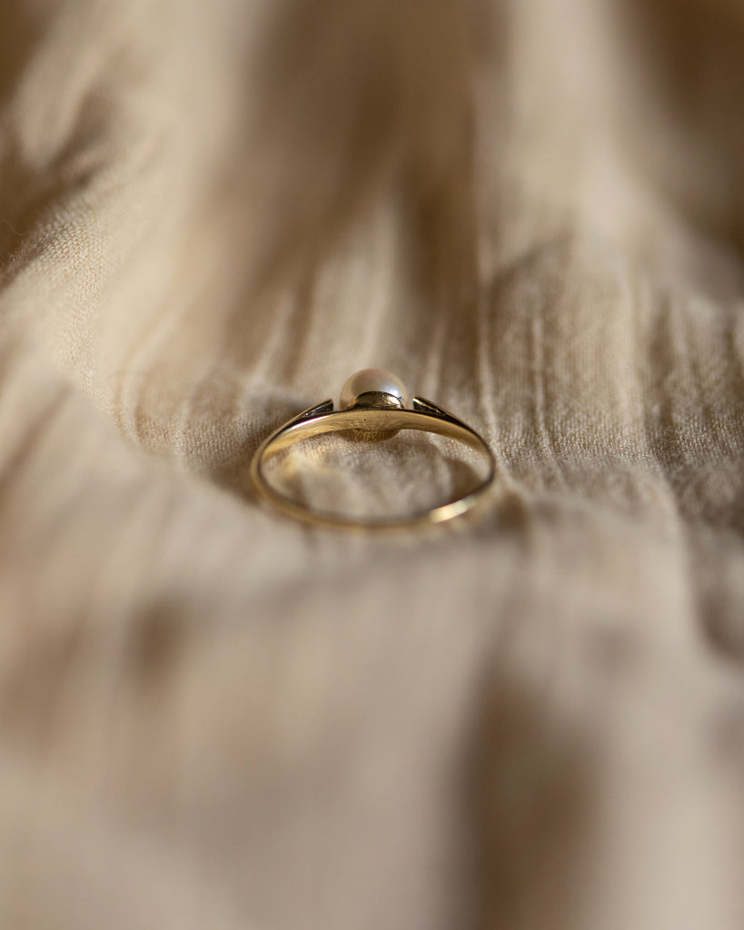 Antonia 1988 Vintage 9ct Gold Pearl Solitaire Ring
