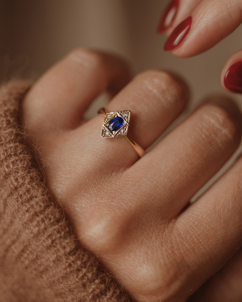 Ivy Vintage 18ct Gold Sapphire & Diamond Ring