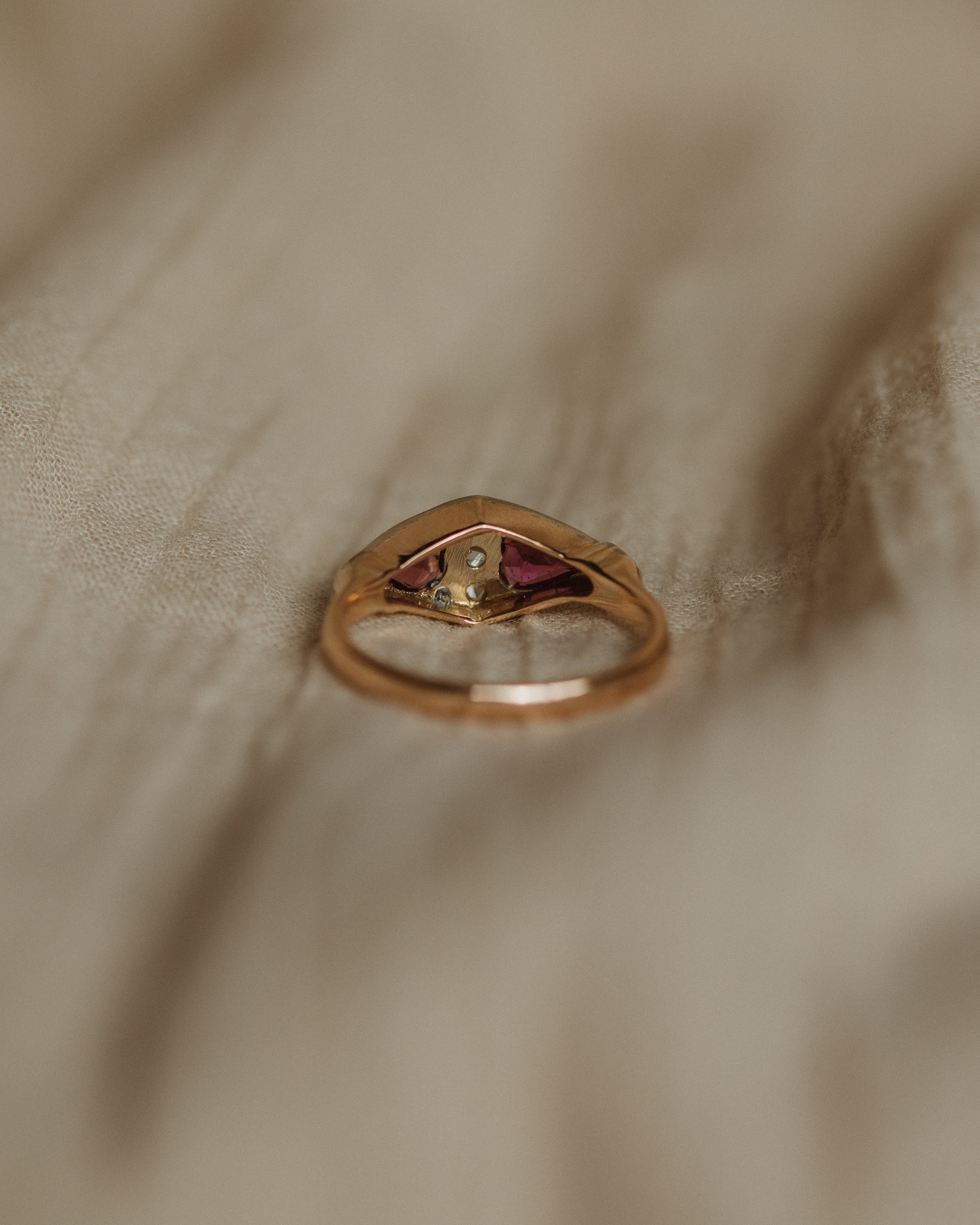 Lucy 1896 Antique 18ct Gold Heart-Shaped Garnet & Diamond Ring
