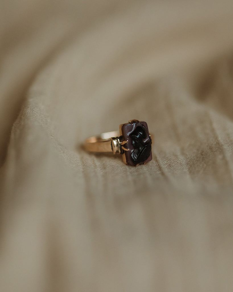 Johanna Vintage 9ct Gold Agate Cameo Ring