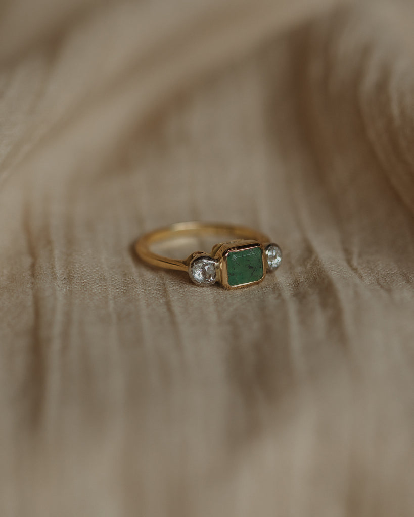 Babette Vintage 18ct Gold Emerald & Diamond Trilogy Ring