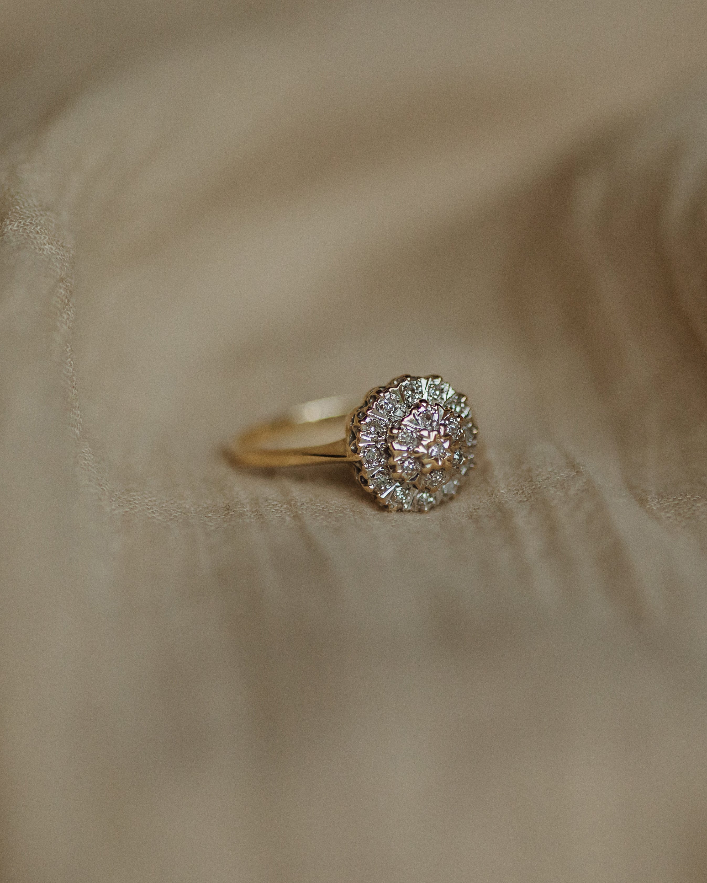 Lillis 1988 Vintage 9ct Gold Diamond Cluster Ring