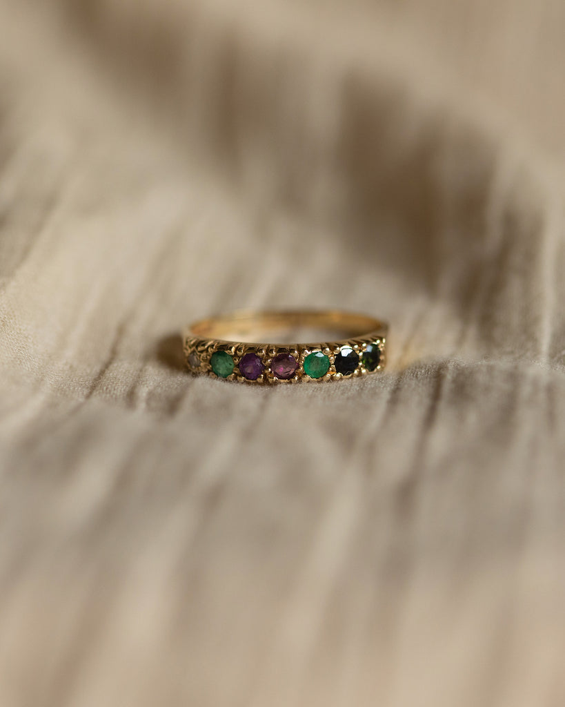 June 1989 Vintage 9ct Gold Dearest Acrostic Ring