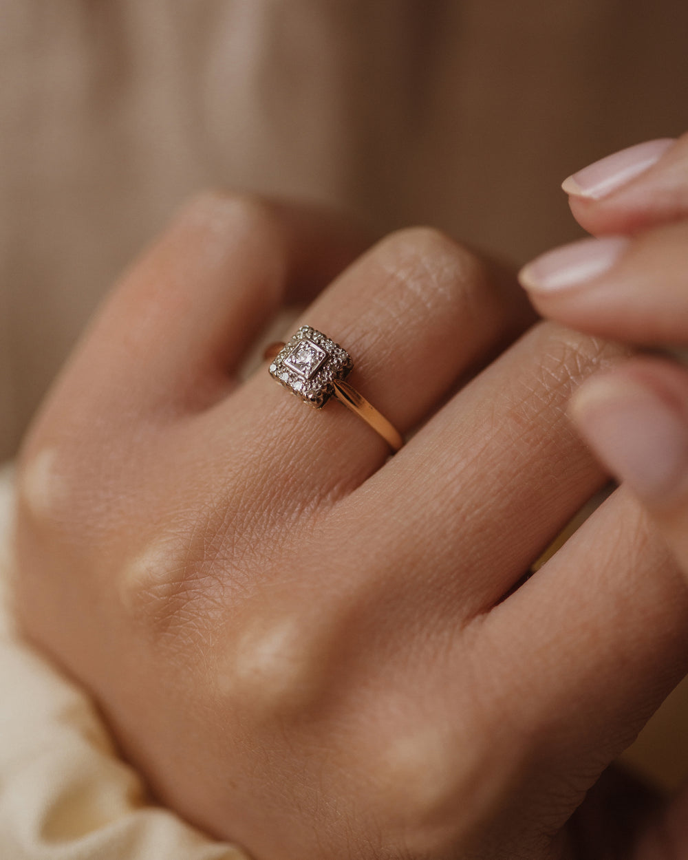 Gwendolyn Vintage 18ct Gold Diamond Cluster Ring