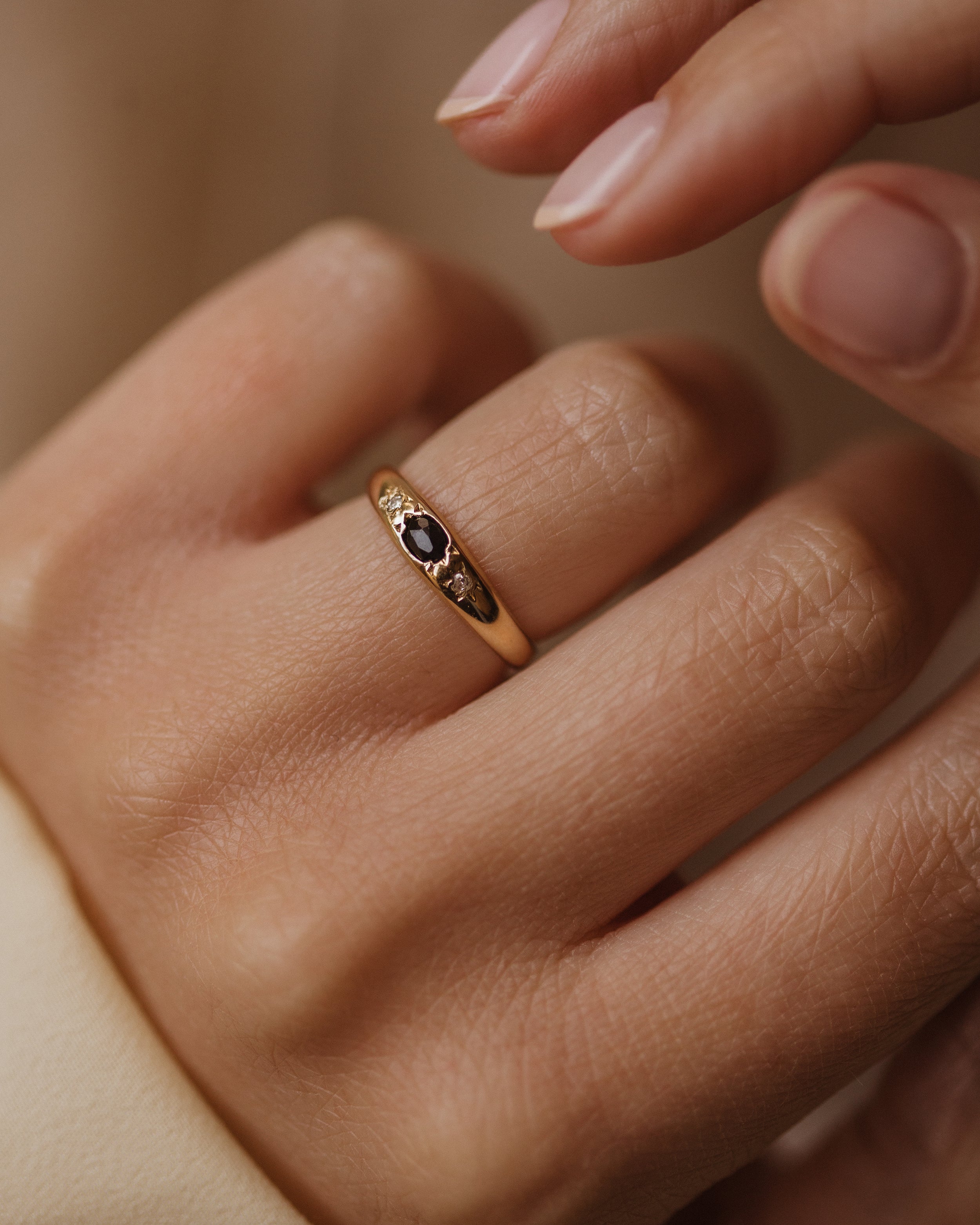 Image of Aster 1986 Vintage 9ct Gold Sapphire & Diamond Ring