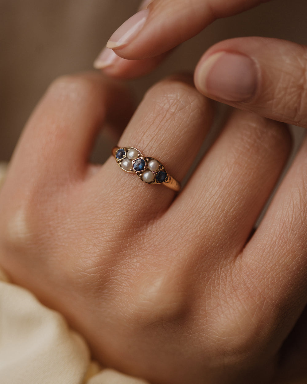 Dahlia 1902 18ct Gold Sapphire & Pearl Ring