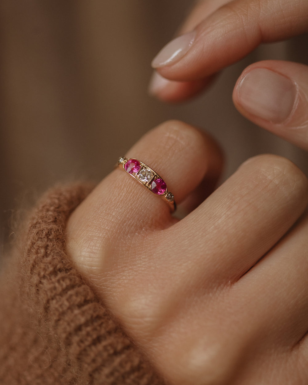 Ines Antique 18ct Gold Pink Sapphire & Diamond Ring