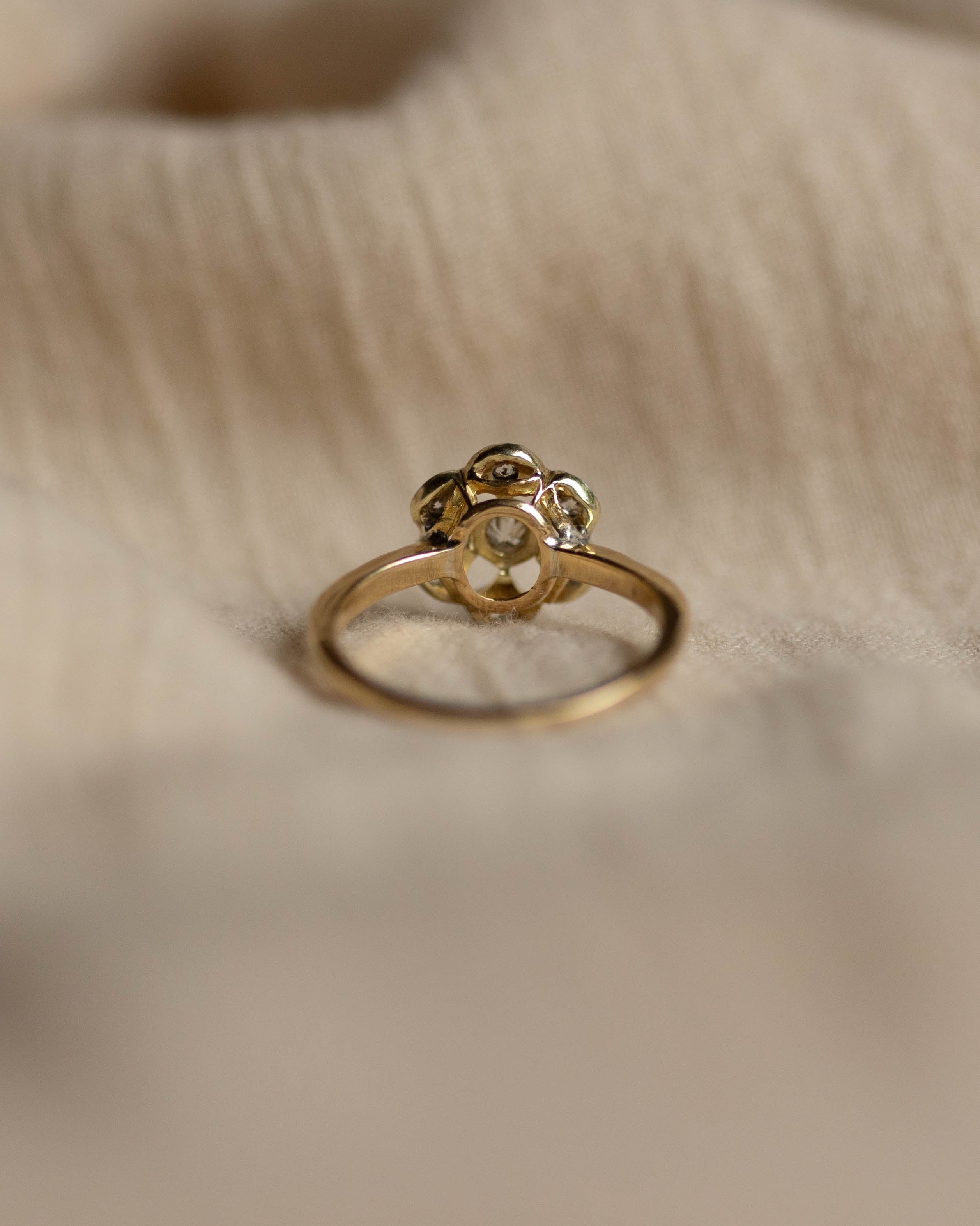 Cecilia Antique 18ct Gold Diamond Daisy Cluster Ring