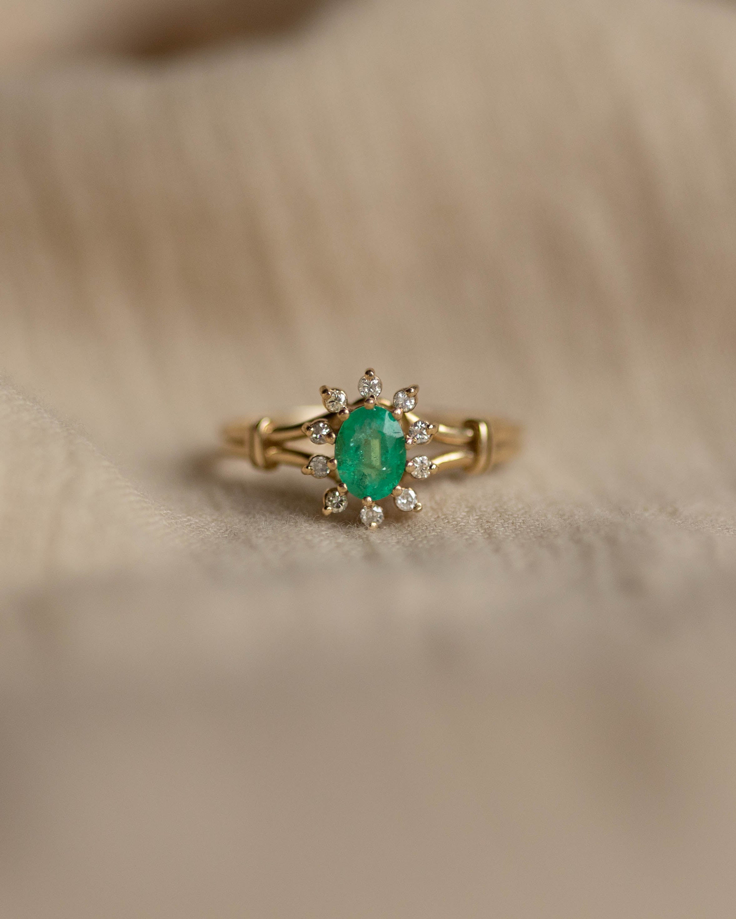 Image of Joyce Vintage 9ct Gold Emerald & Diamond Cluster Ring