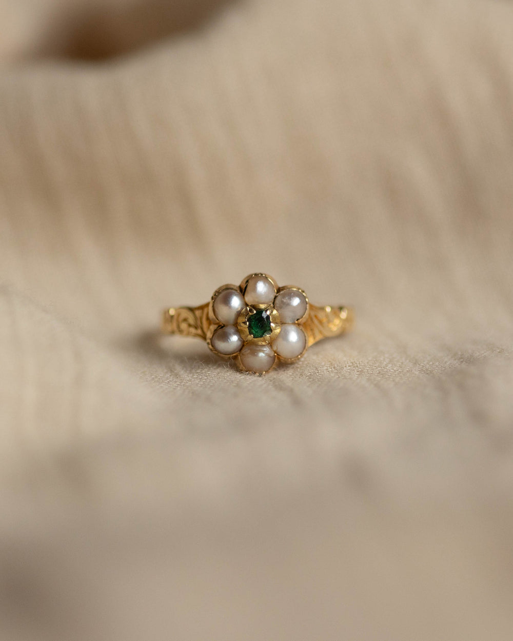 Melody Antique 15ct Gold Emerald & Pearl Daisy Cluster Ring