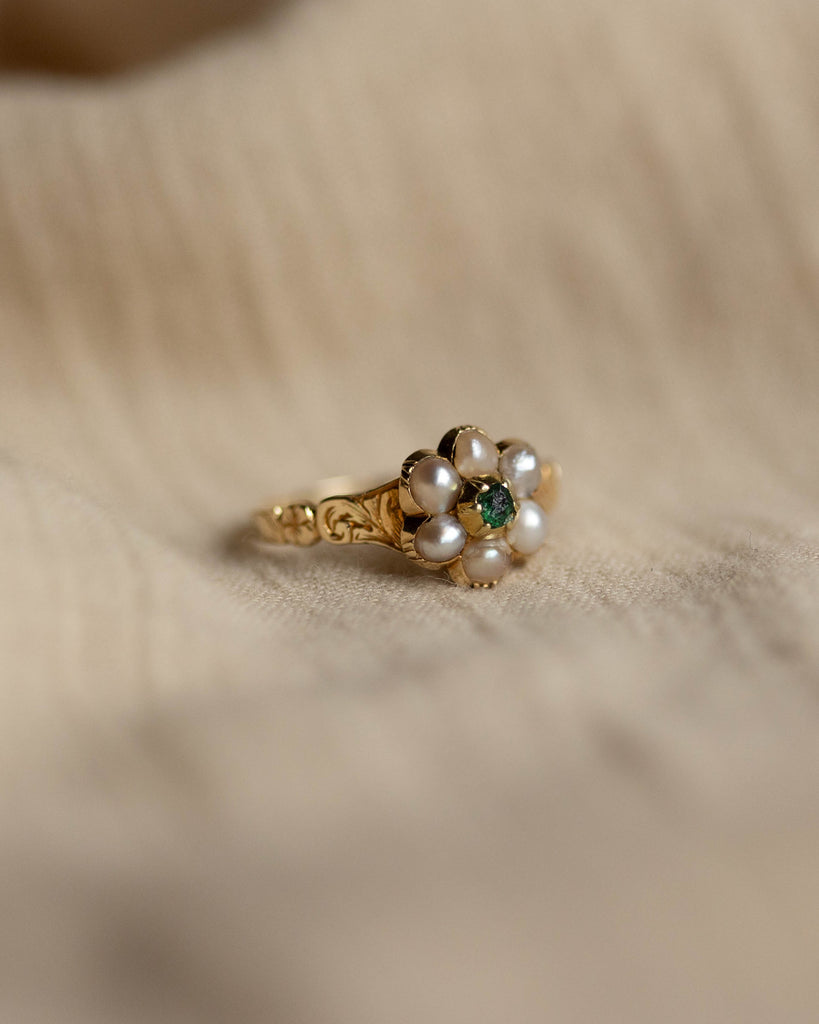 Melody Antique 15ct Gold Emerald & Pearl Daisy Cluster Ring