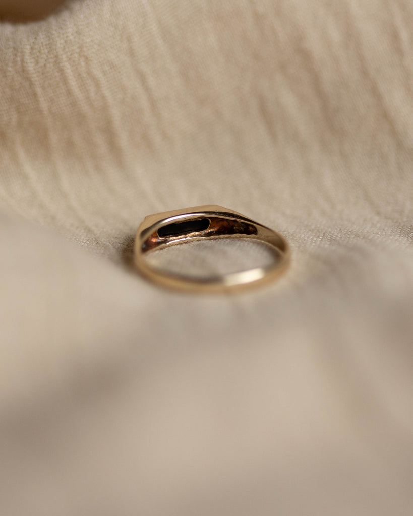 Monique 1984 Vintage 9ct Gold Black Onyx Signet Ring