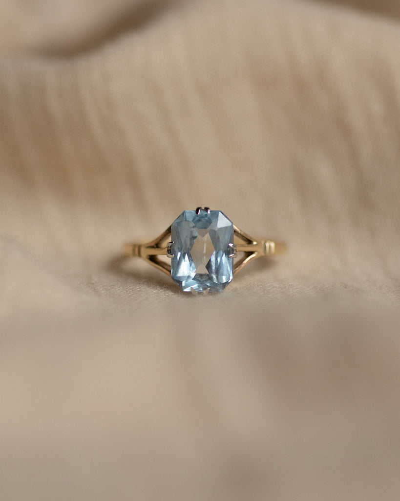 Irene Vintage 9ct Gold Blue Topaz Single Stone Ring