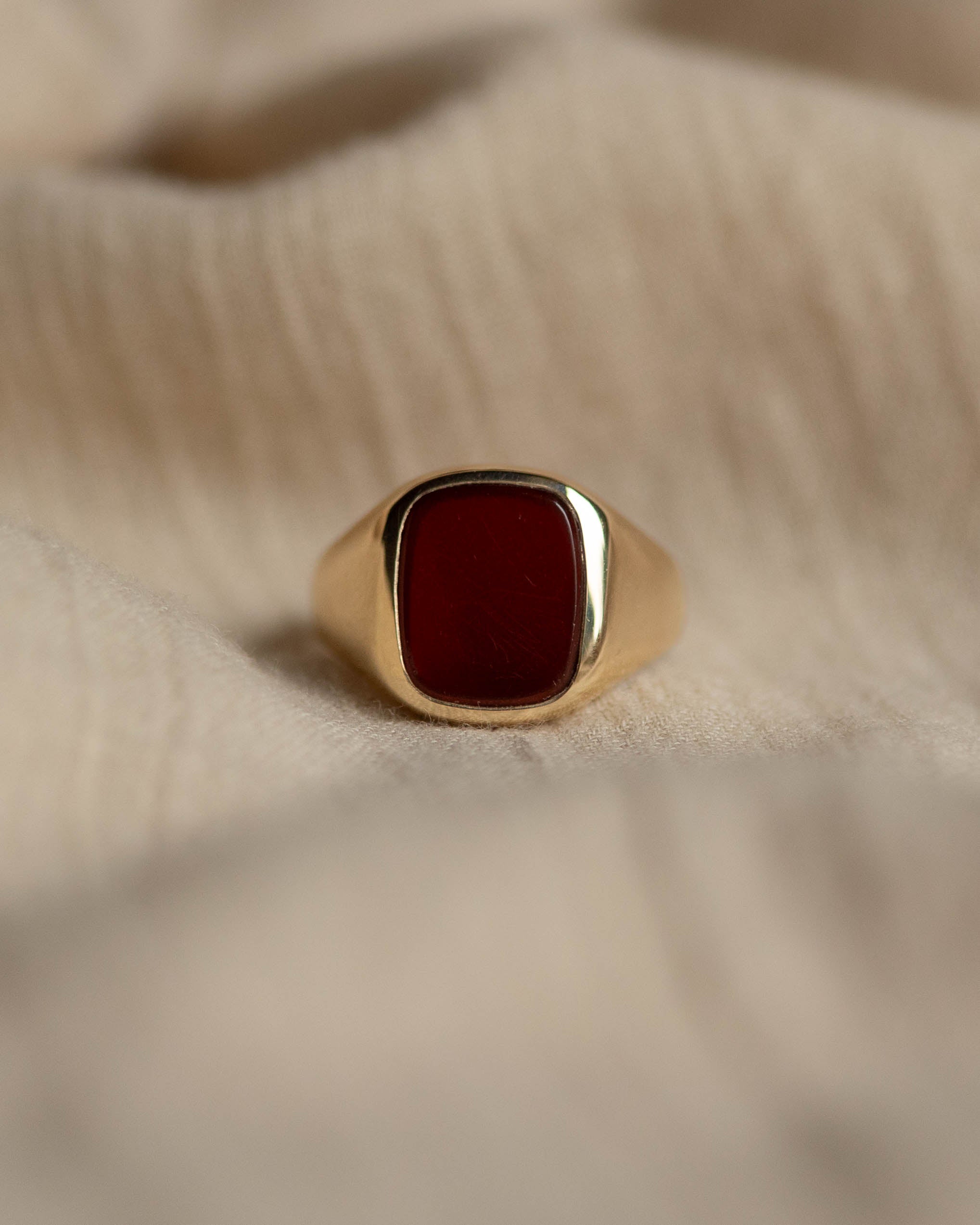 Cara Antique 9ct Gold Carnelian Signet Ring