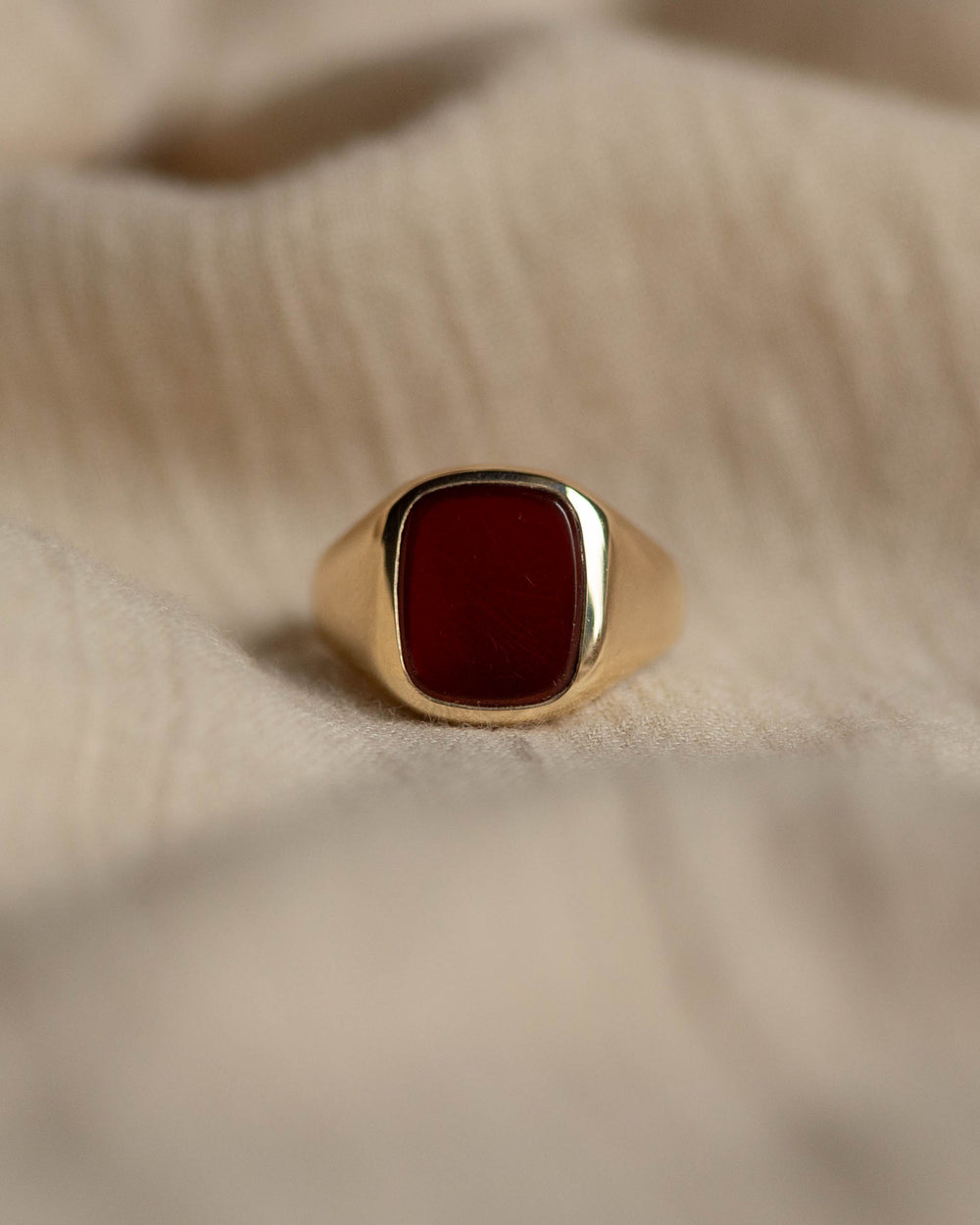 Cara Antique 9ct Gold Carnelian Signet Ring