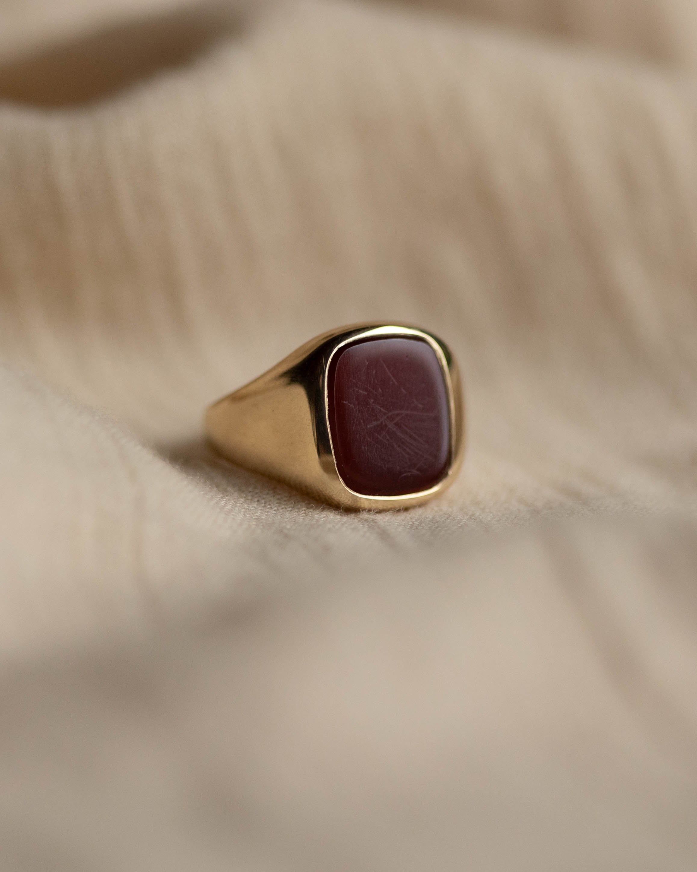 Cara Antique 9ct Gold Carnelian Signet Ring