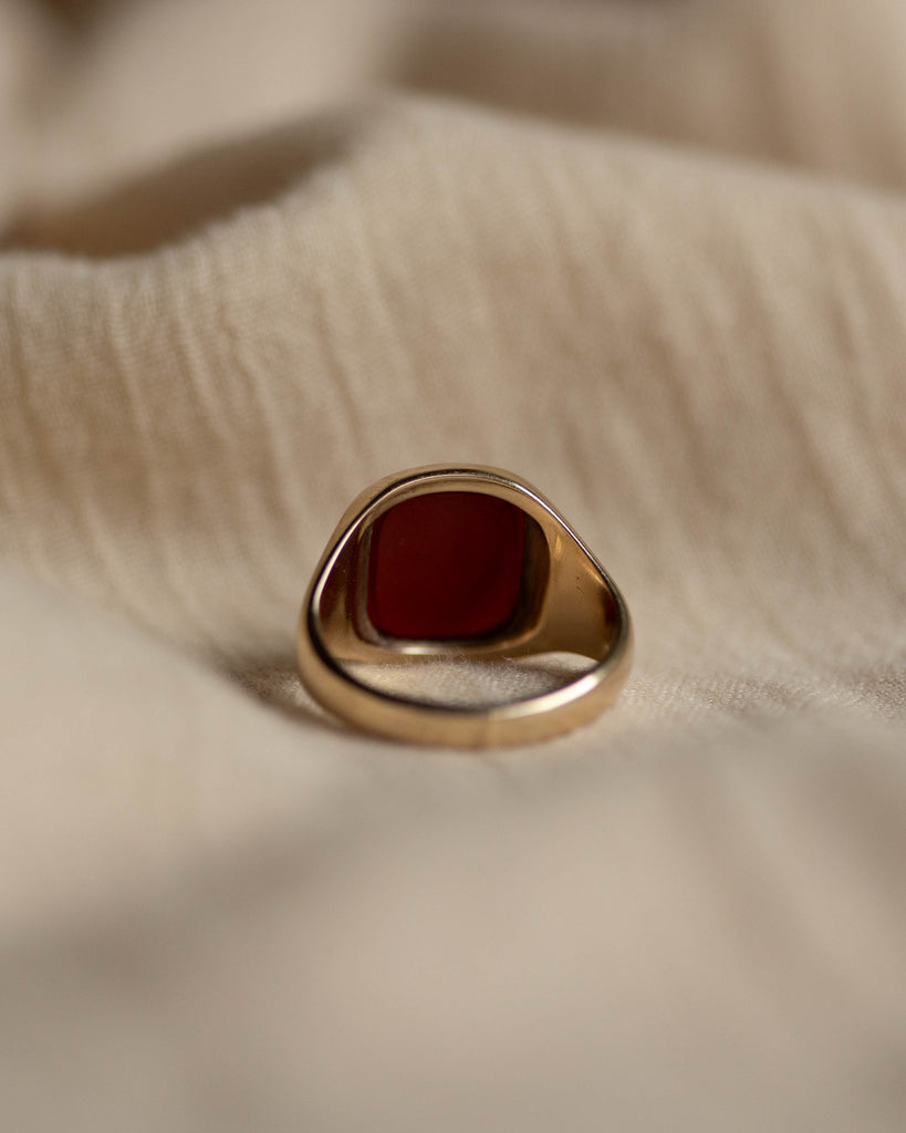 Cara Antique 9ct Gold Carnelian Signet Ring