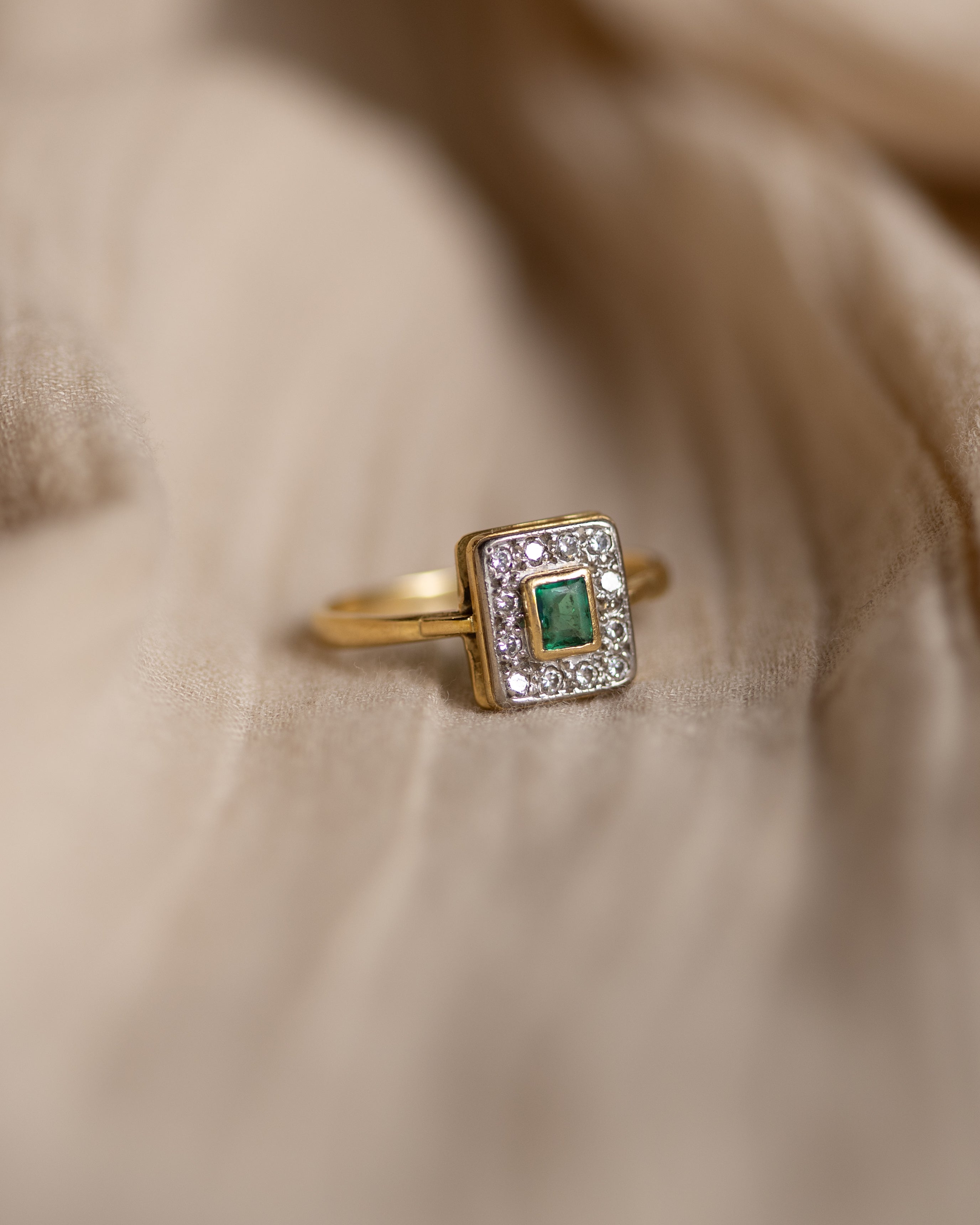 Noemi 1994 Vintage 18ct Gold Emerald & Diamond Cluster Ring