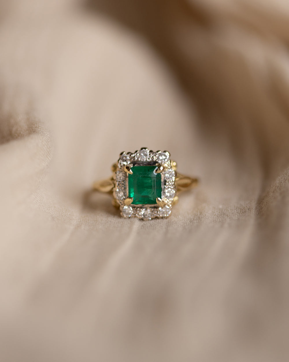 Pepper 1998 Vintage 18ct Gold Emerald & Diamond Cluster Ring