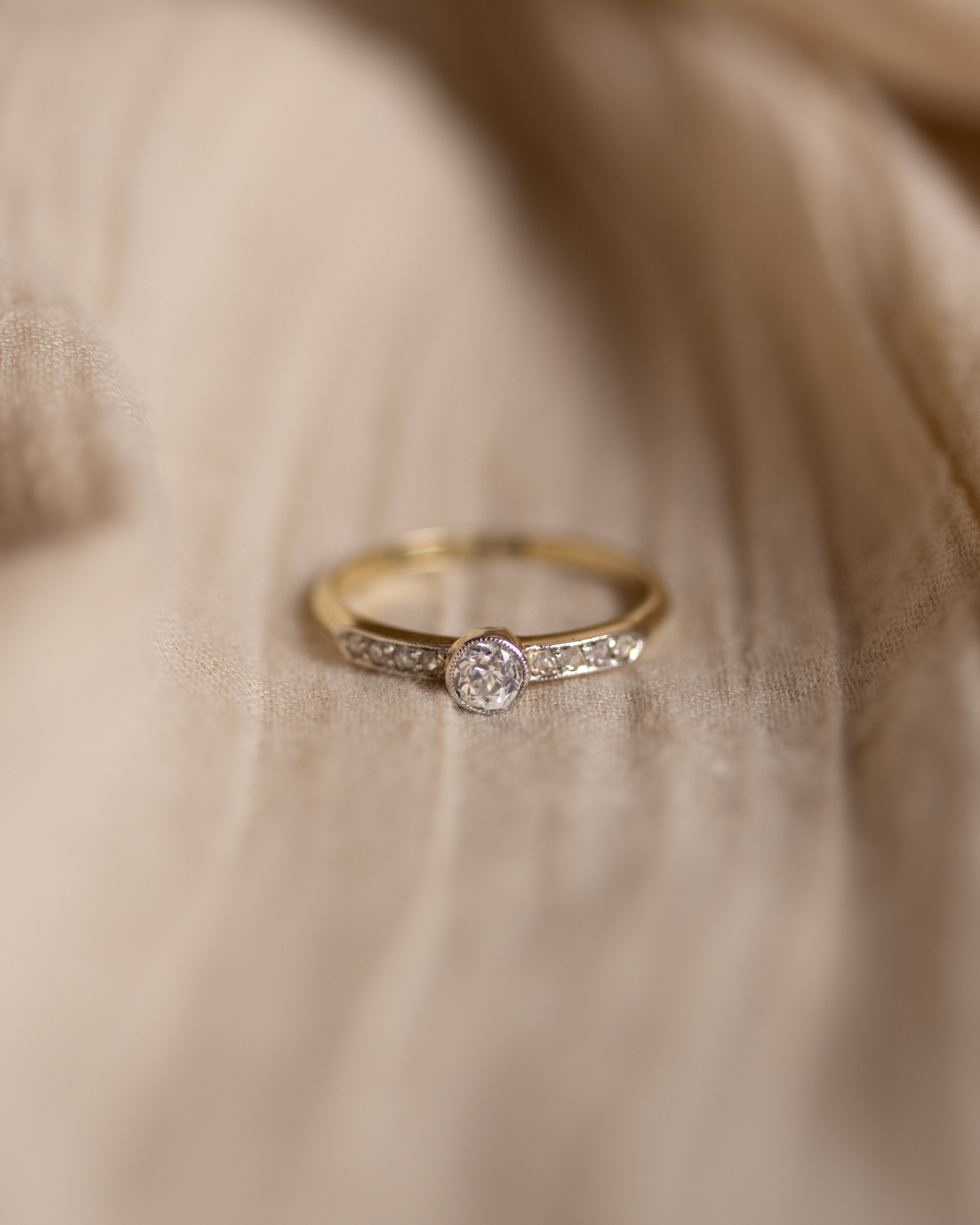Primrose Antique Art Deco 18ct Gold Diamond Half Hoop Ring