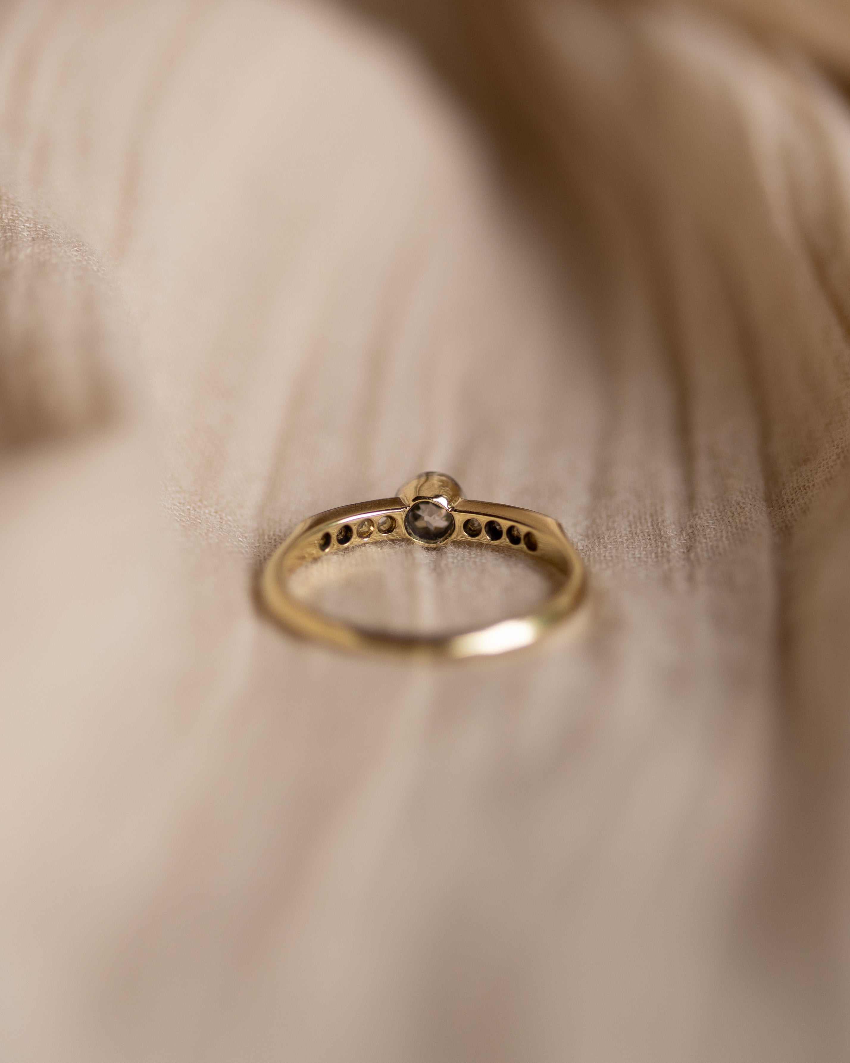 Primrose Antique Art Deco 18ct Gold Diamond Half Hoop Ring