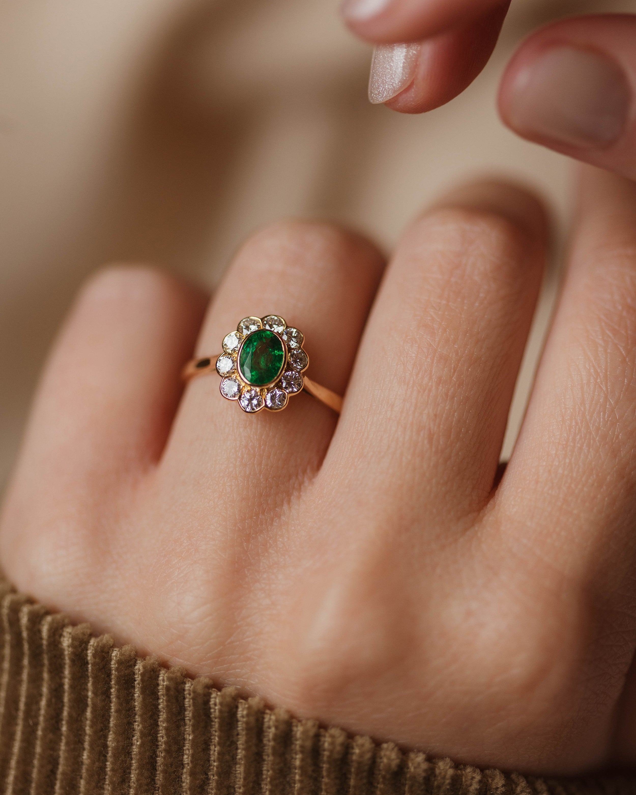 Marilou 1991 Vintage 18ct Gold Emerald & Diamond Cluster Ring