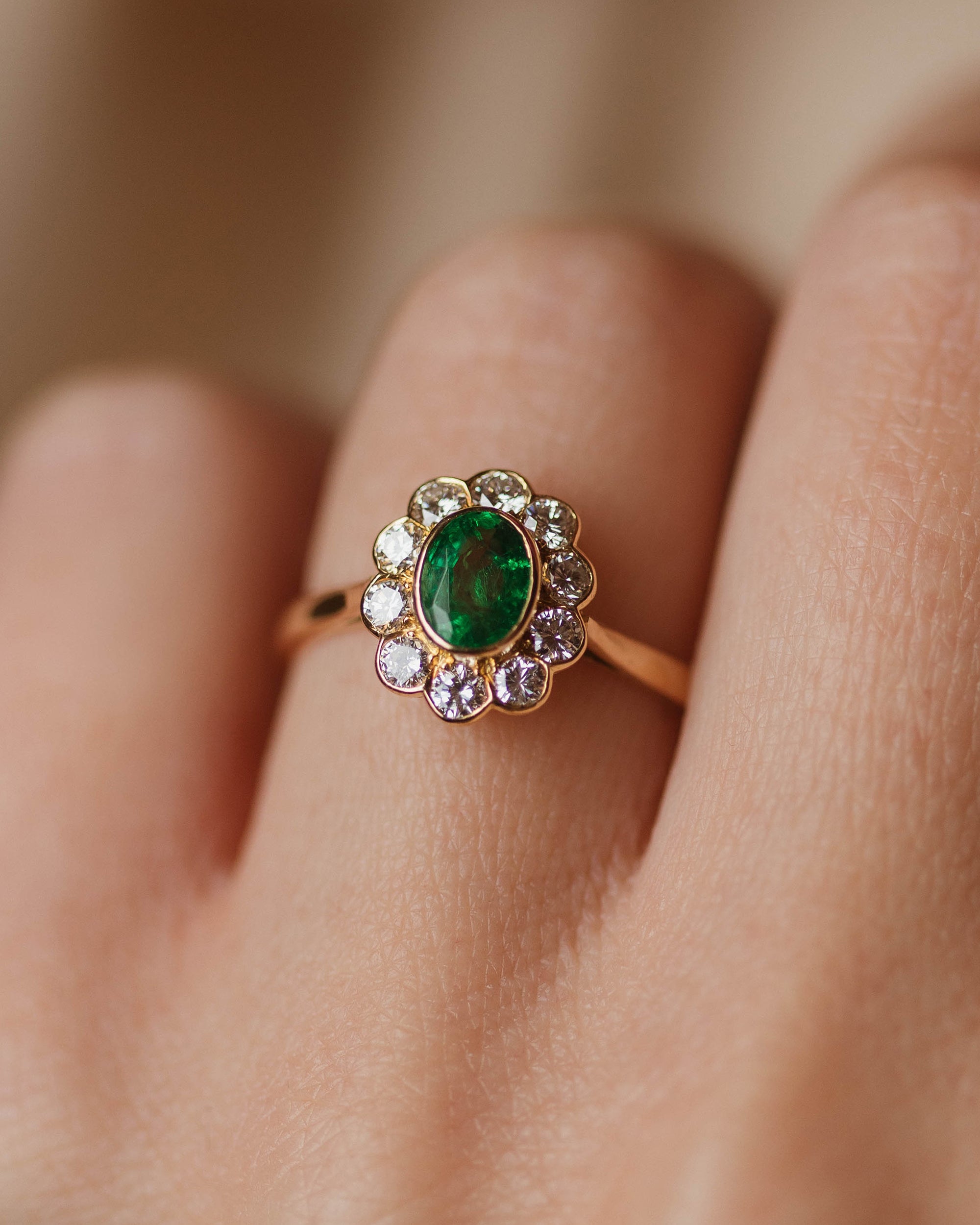 Marilou 1991 Vintage 18ct Gold Emerald & Diamond Cluster Ring