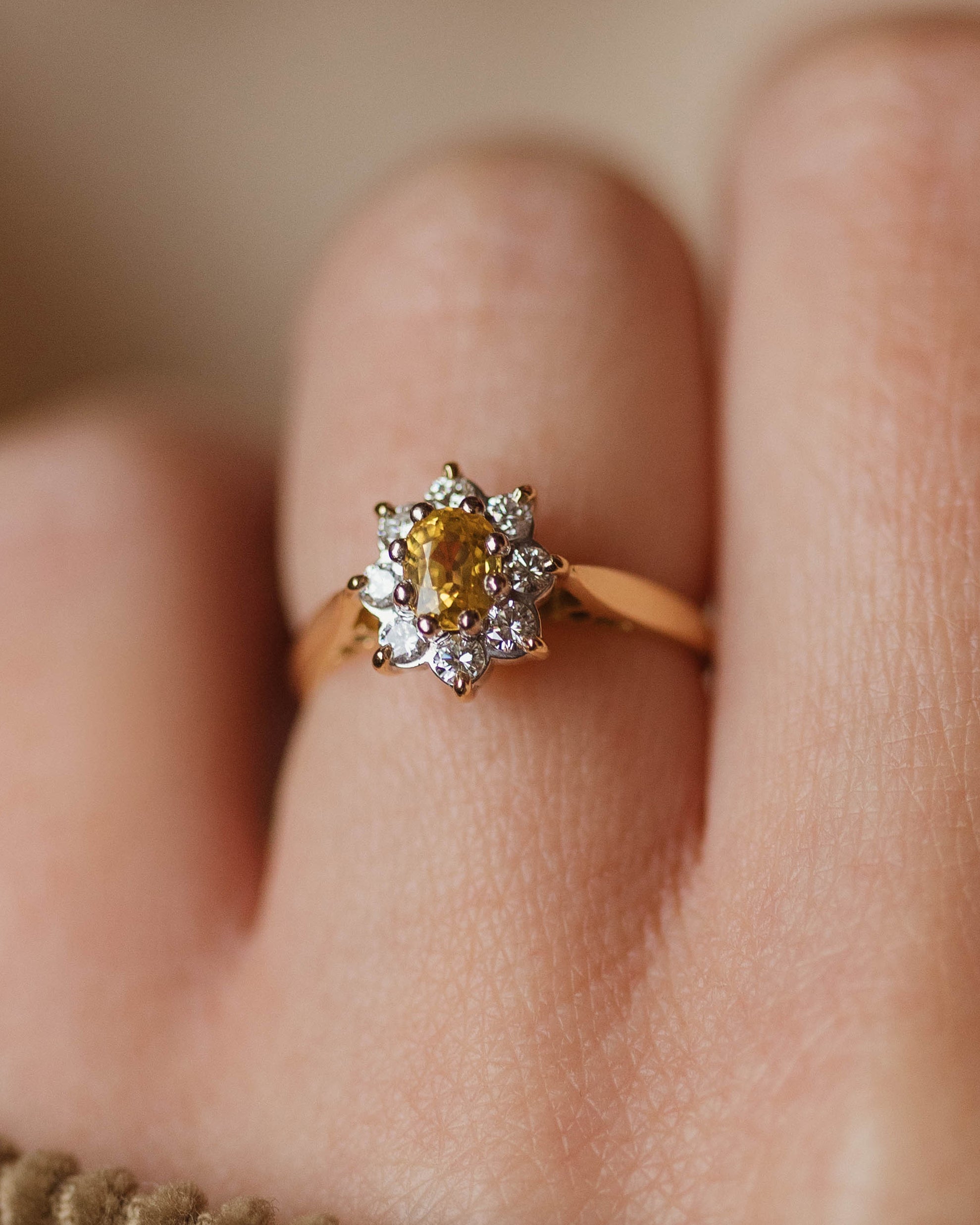 Clarisse 1987 Vintage 18ct Gold Yellow Sapphire & Diamond Cluster Ring