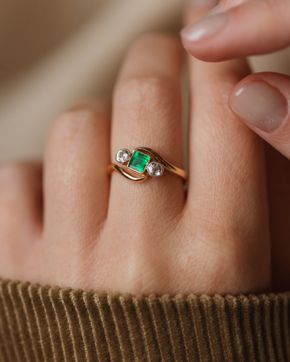 Florentine Antique Art Deco 18ct Gold Emerald & Diamond Trilogy Ring