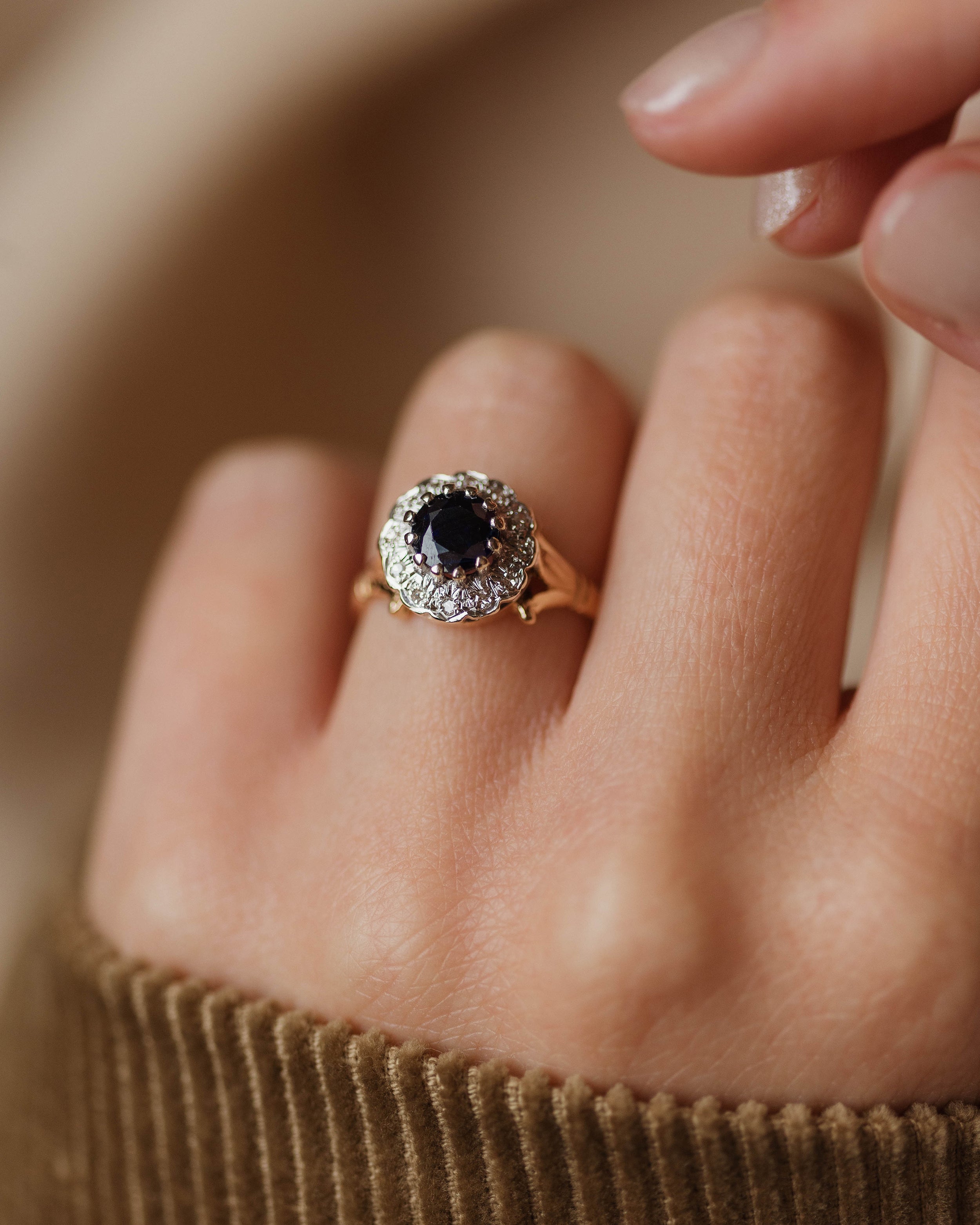 Image of Daphné 1976 Vintage 9ct Gold Sapphire & Diamond Cluster Ring