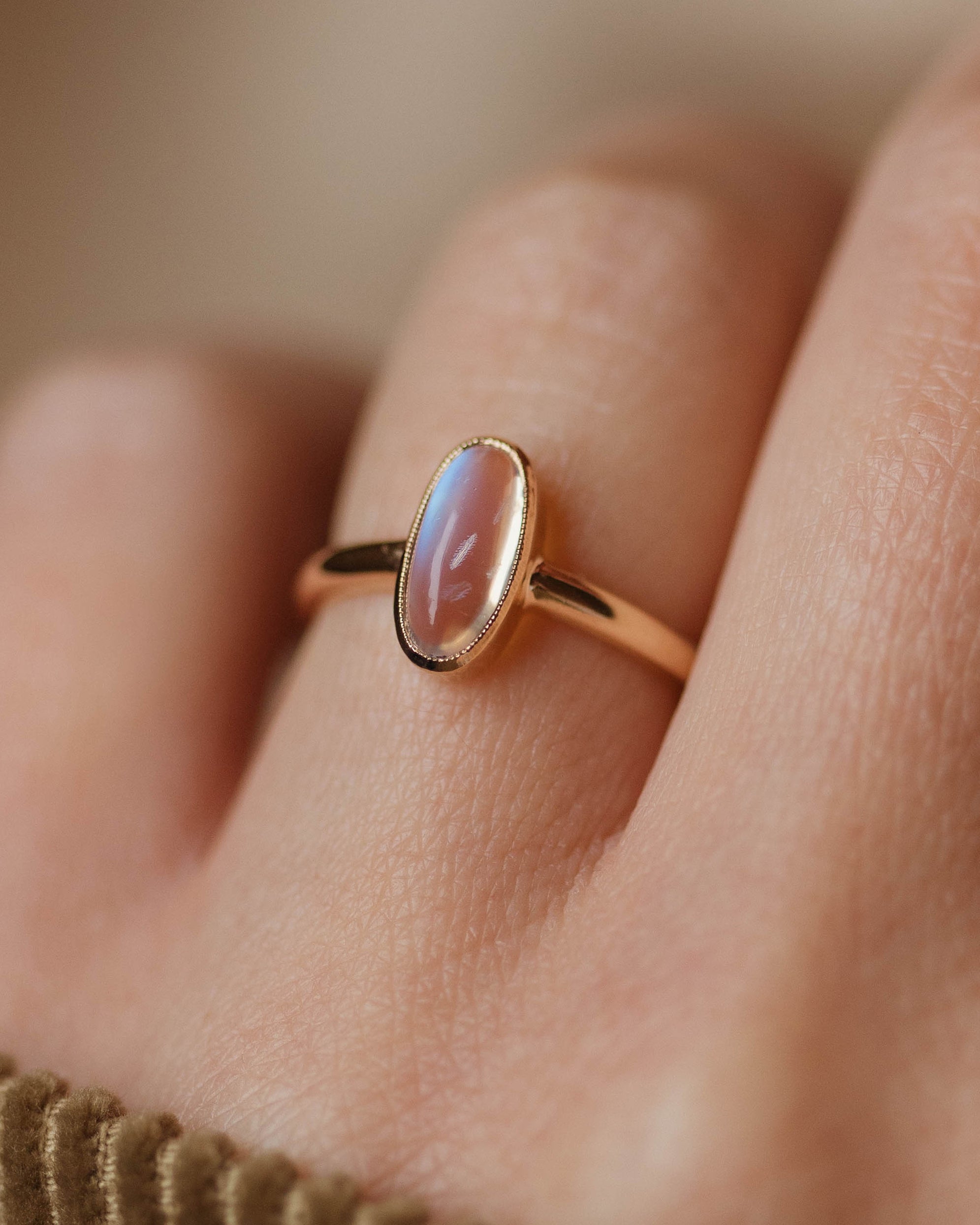 Clara Antique 9ct Gold Moonstone Single Stone Ring