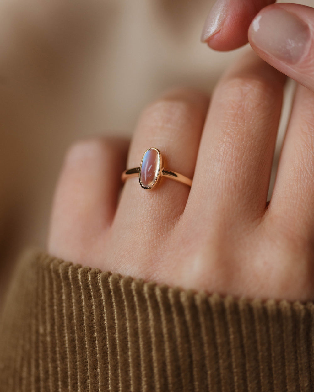 Clara Antique 9ct Gold Moonstone Single Stone Ring