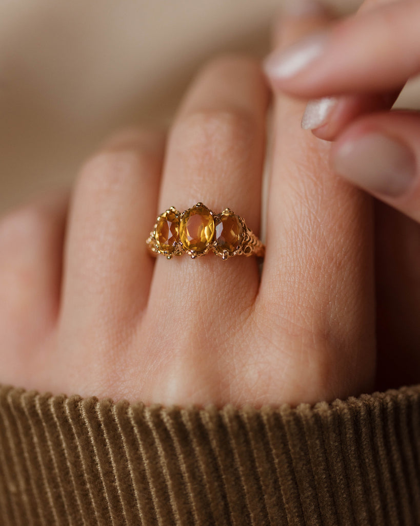 Edna 1971 Vintage 9ct Gold Citrine Trilogy Ring