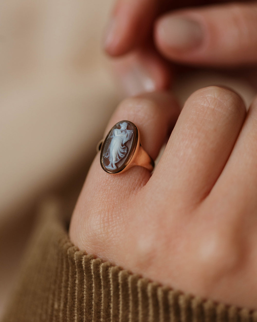 Athena 1911 Antique 9ct Gold Sardonyx Cameo Ring