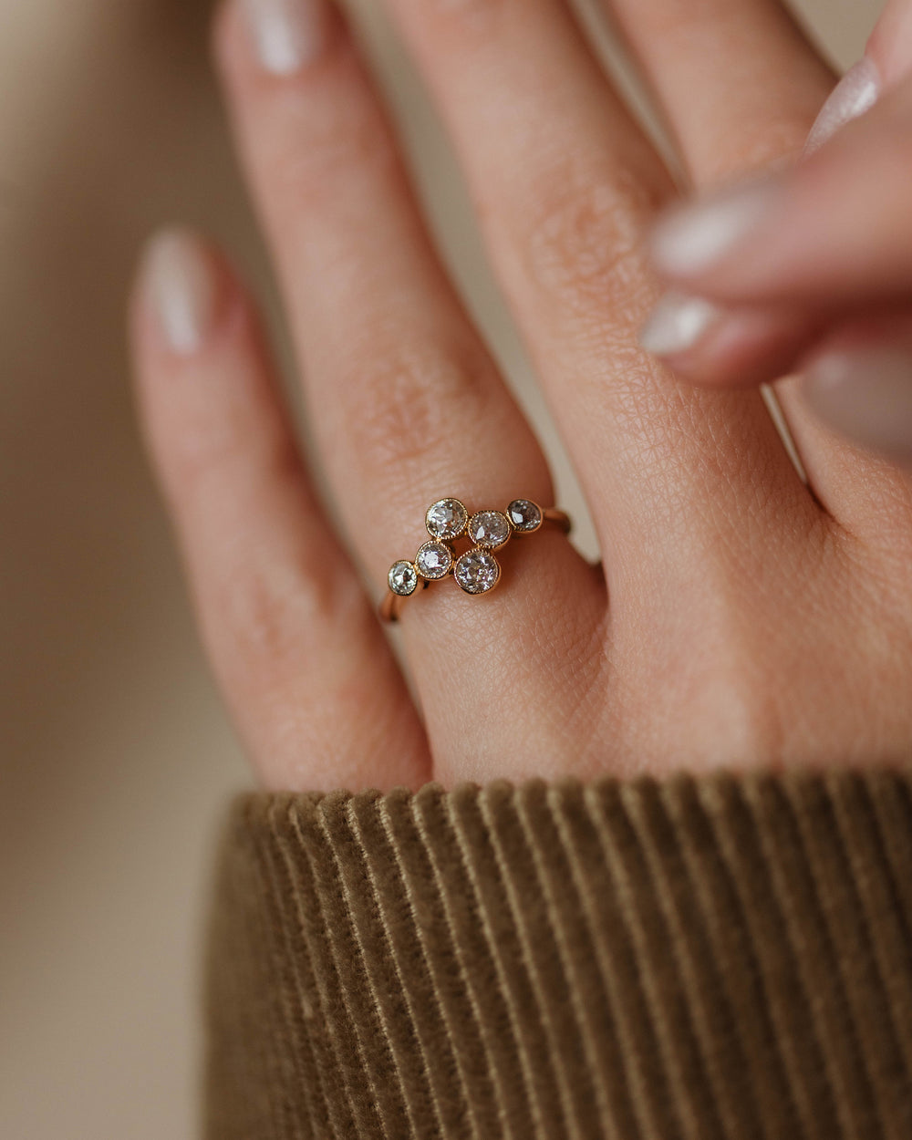 Elinor 1918 Antique Art Deco 18ct Gold Diamond Six Stone Ring