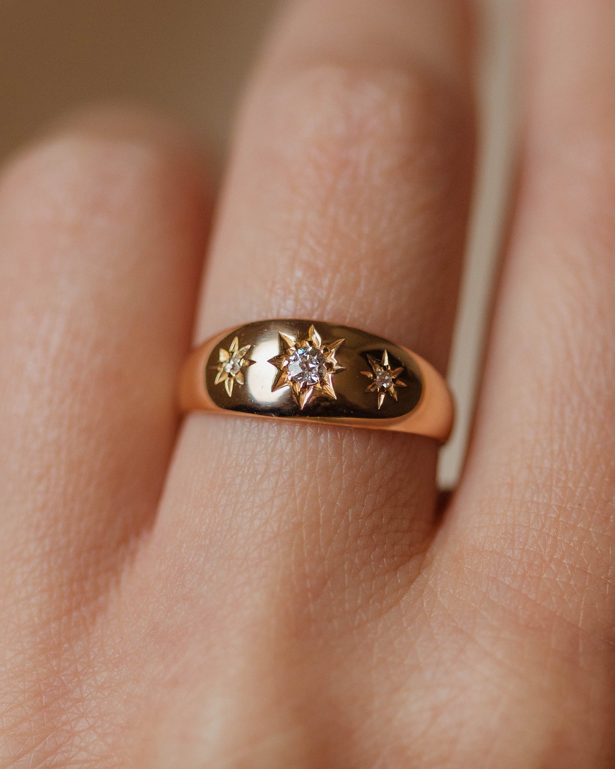 Jessamine 1907 Antique 18ct Gold Star Set Diamond Trilogy Ring