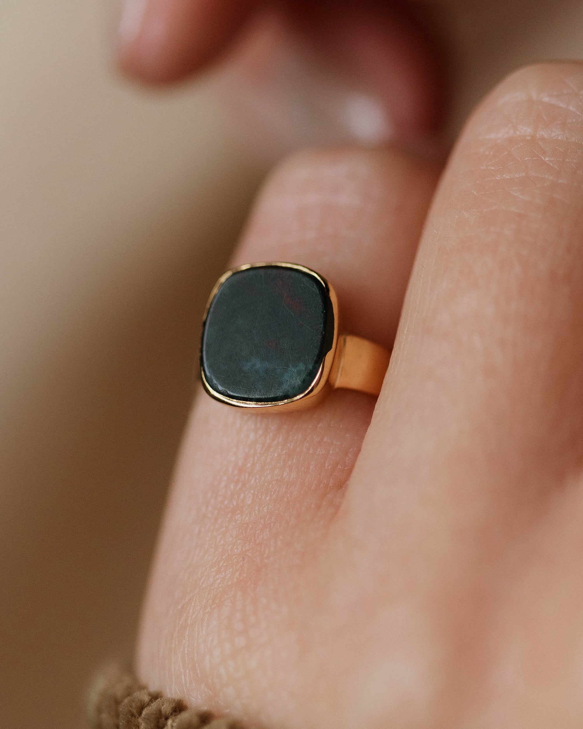 Beulah 1875 Antique Victorian 18ct Gold Bloodstone Signet Ring