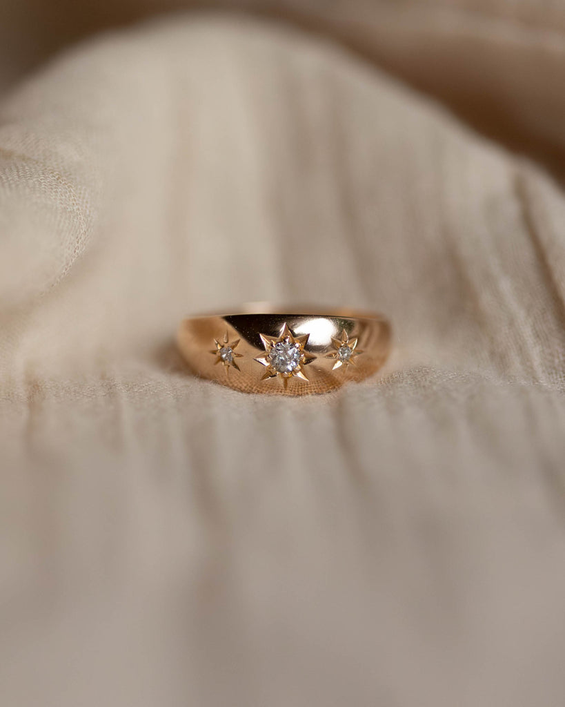 Jessamine 1907 Antique 18ct Gold Star Set Diamond Trilogy Ring