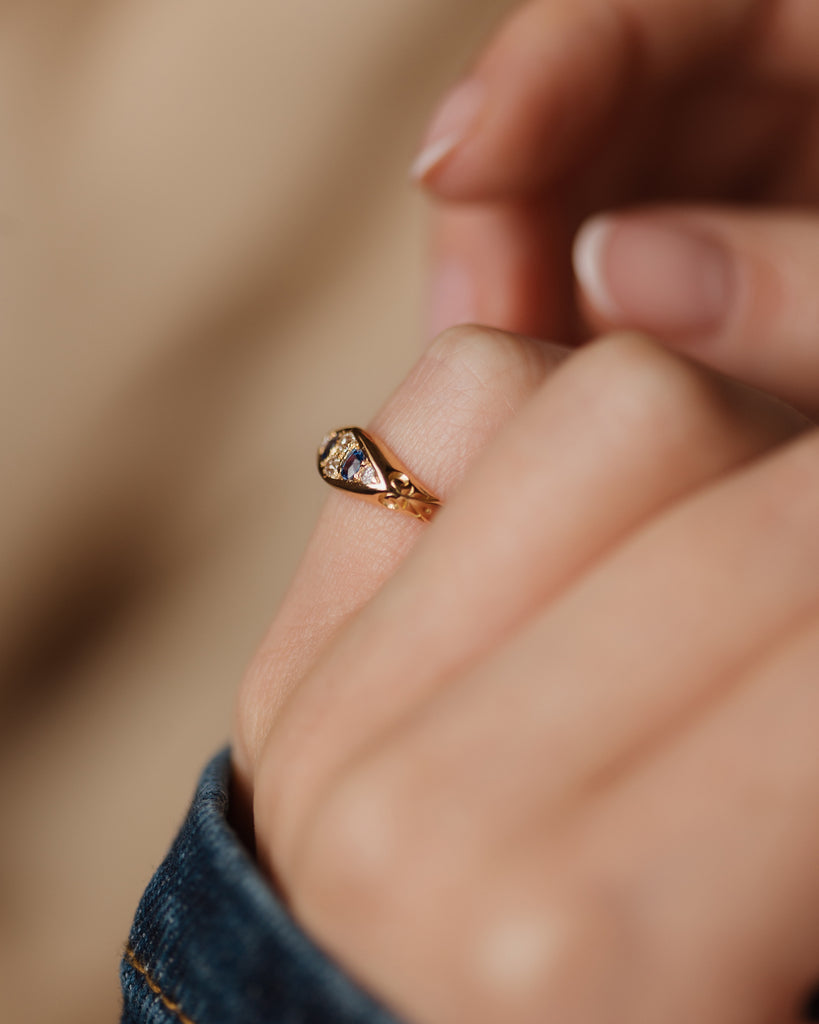 Jeannette Antique 18ct Gold Sapphire & Diamond Six Stone Ring