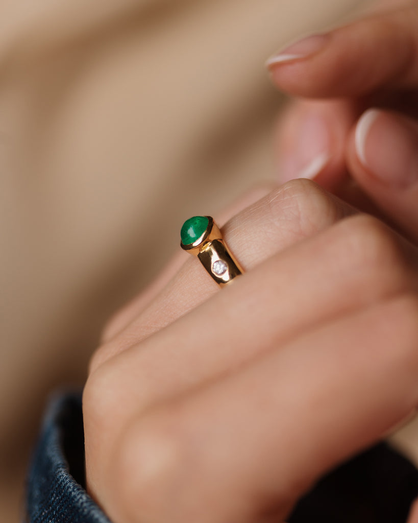 Marcelle Vintage 18ct Gold Emerald & Diamond Trilogy Ring