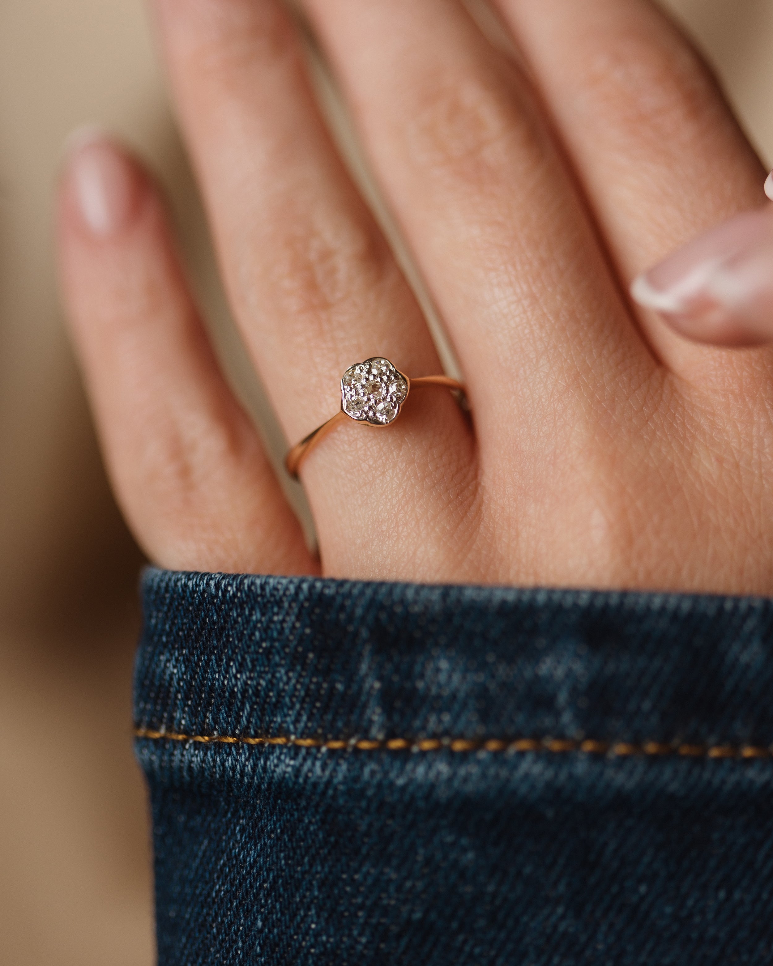 Valérie Vintage 18ct Gold Diamond Daisy Cluster Ring