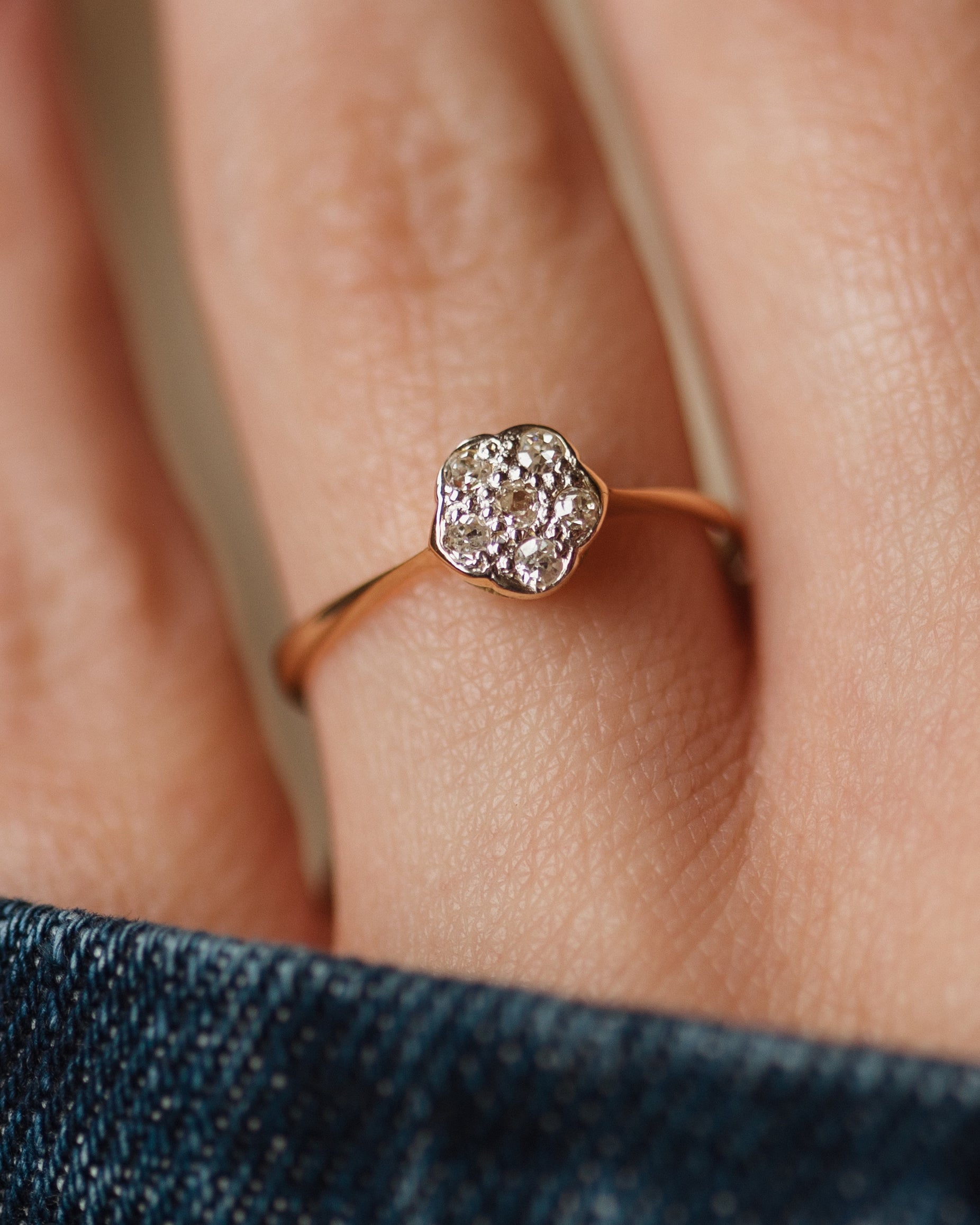 Valérie Vintage 18ct Gold Diamond Daisy Cluster Ring