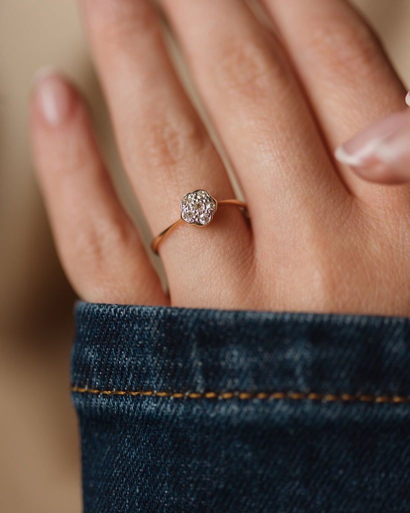 Valérie Vintage 18ct Gold Diamond Daisy Cluster Ring