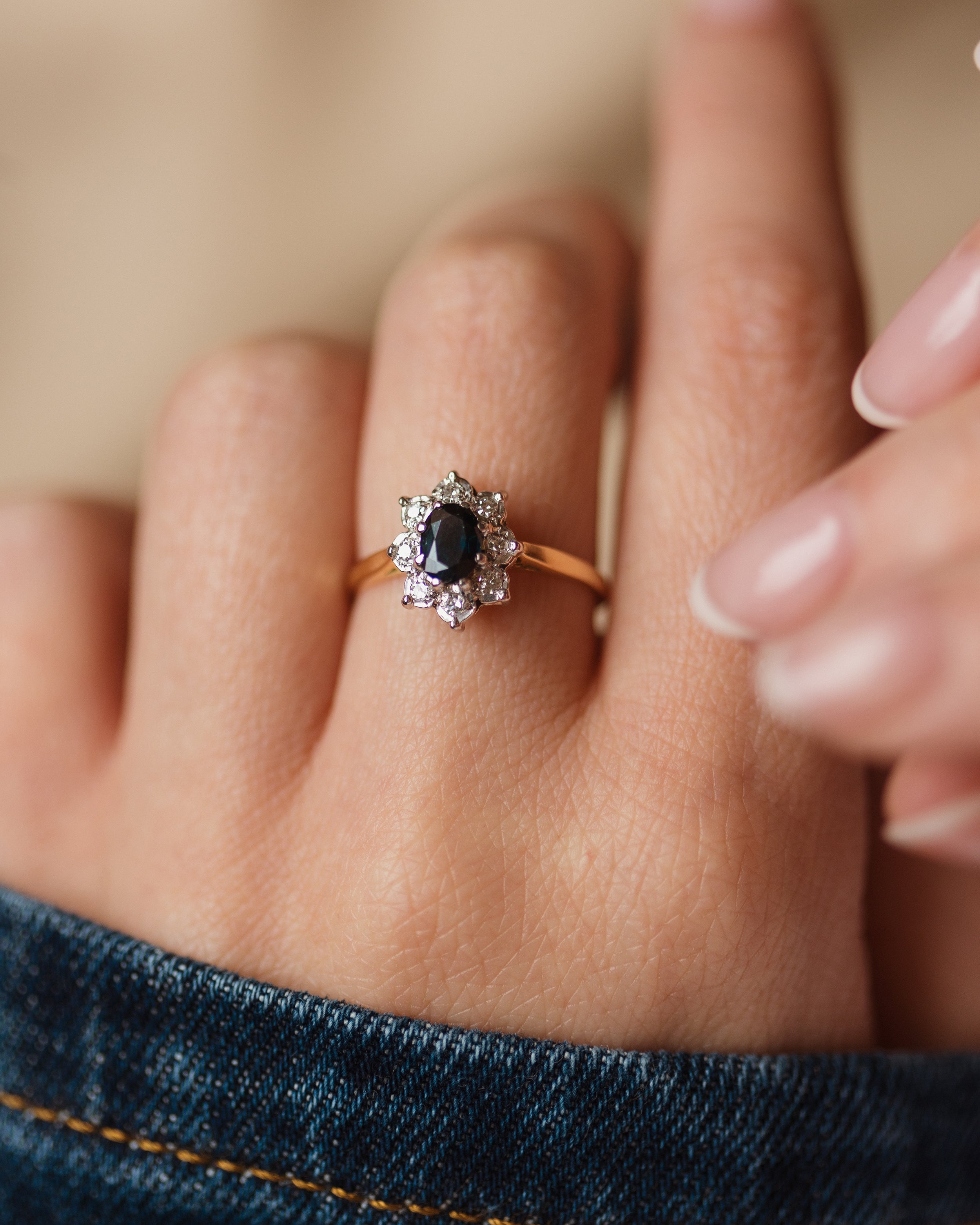 Nancie Vintage 18ct Gold Sapphire & Diamond Cluster Ring